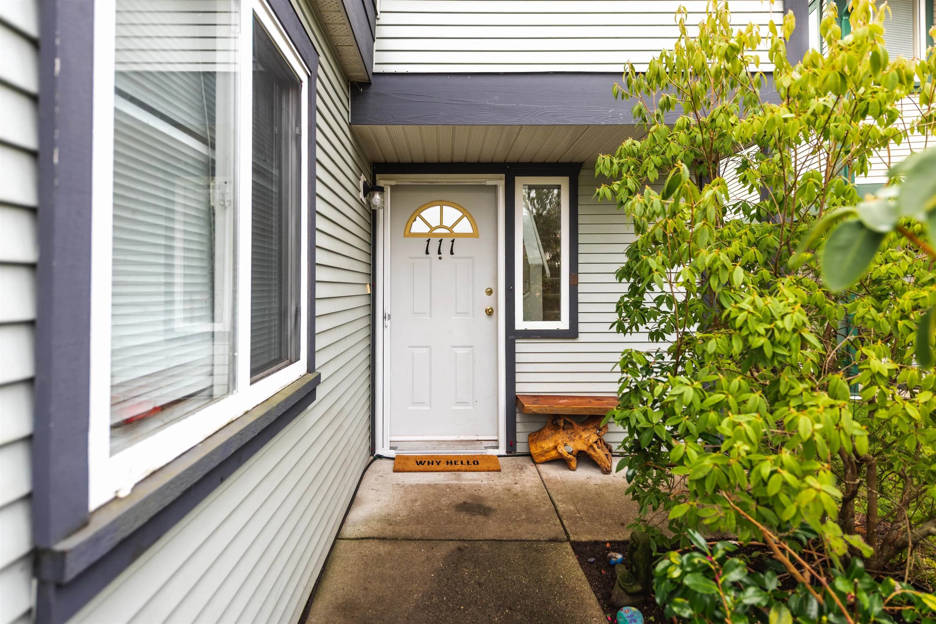 111 5711 Ebbtide Street, Sechelt, BC V7Z 0J5 — image 1