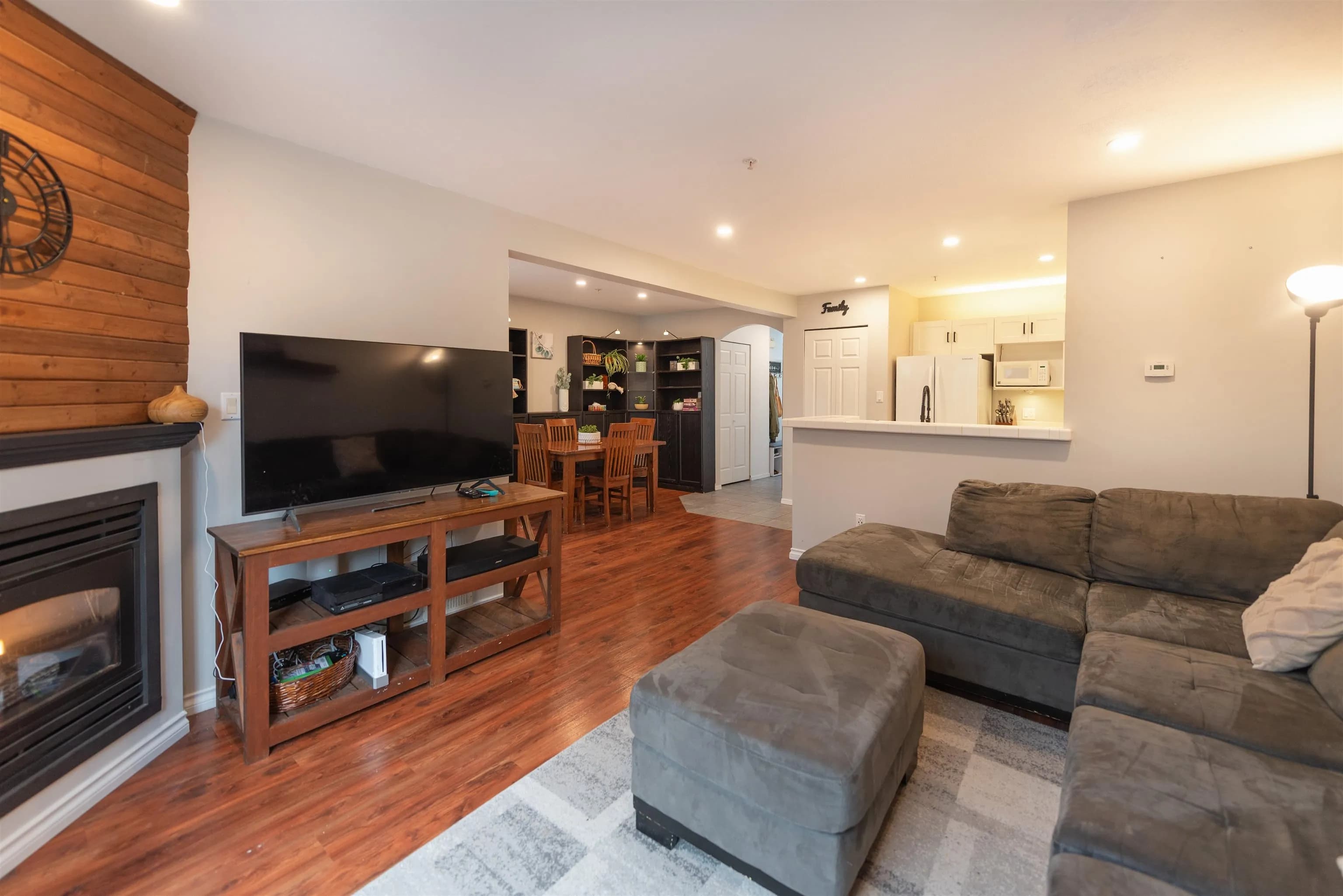 111 5711 Ebbtide Street, Sechelt, BC V7Z 0J5 — image 10