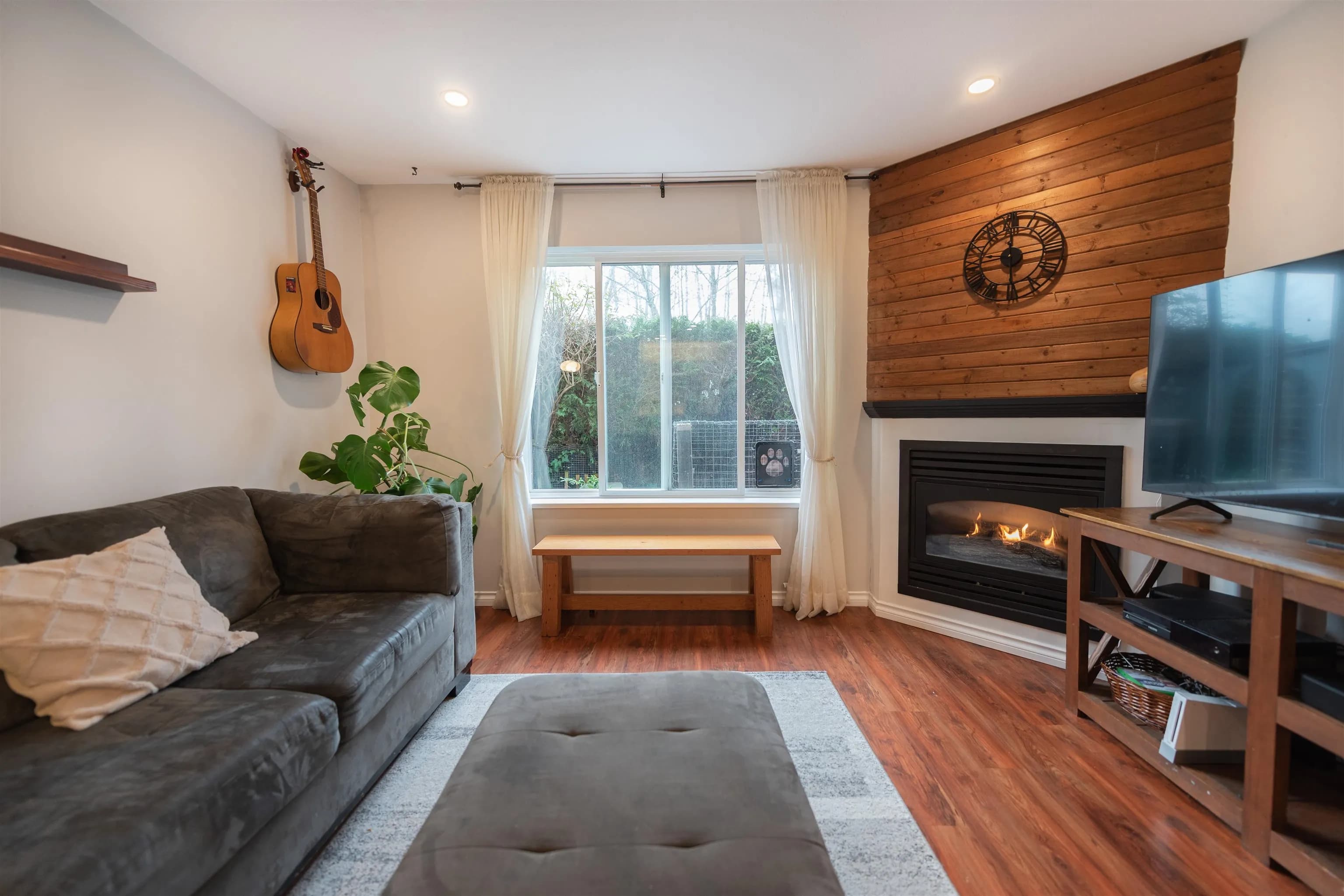 111 5711 Ebbtide Street, Sechelt, BC V7Z 0J5 — image 9