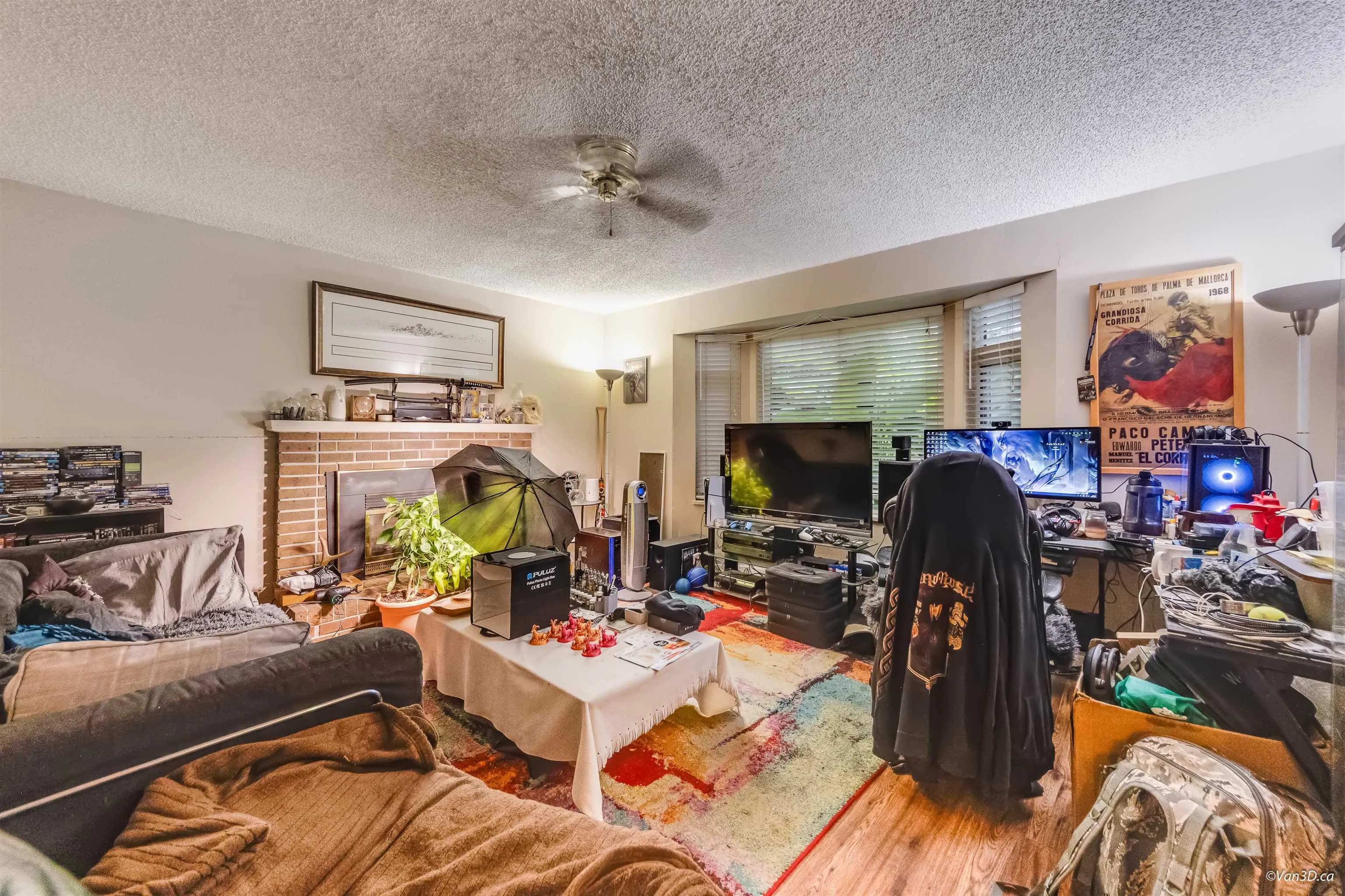 1542 Bond Street, North Vancouver, BC V7J 1E7 — image 11