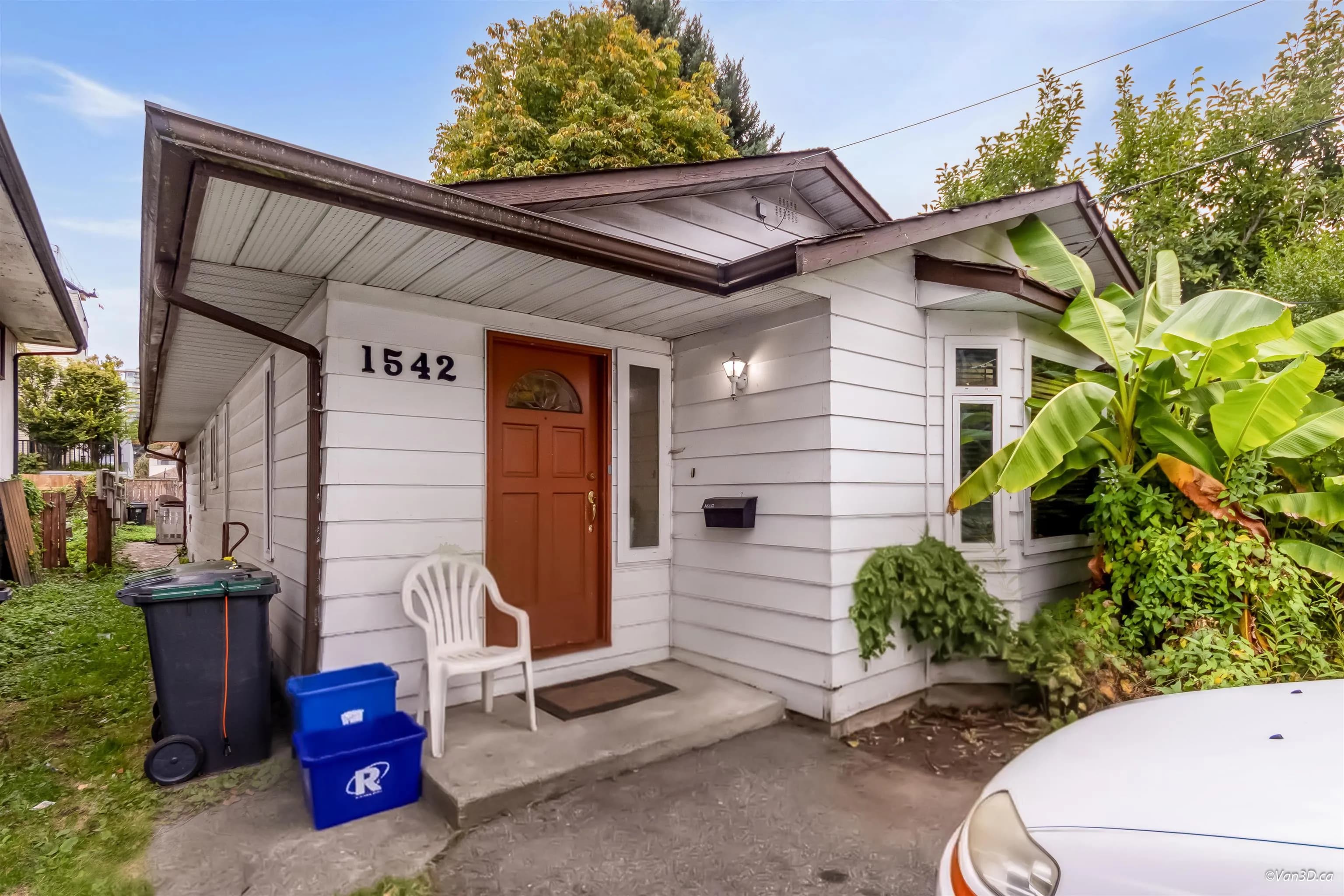 1542 Bond Street, North Vancouver, BC V7J 1E7 — image 2