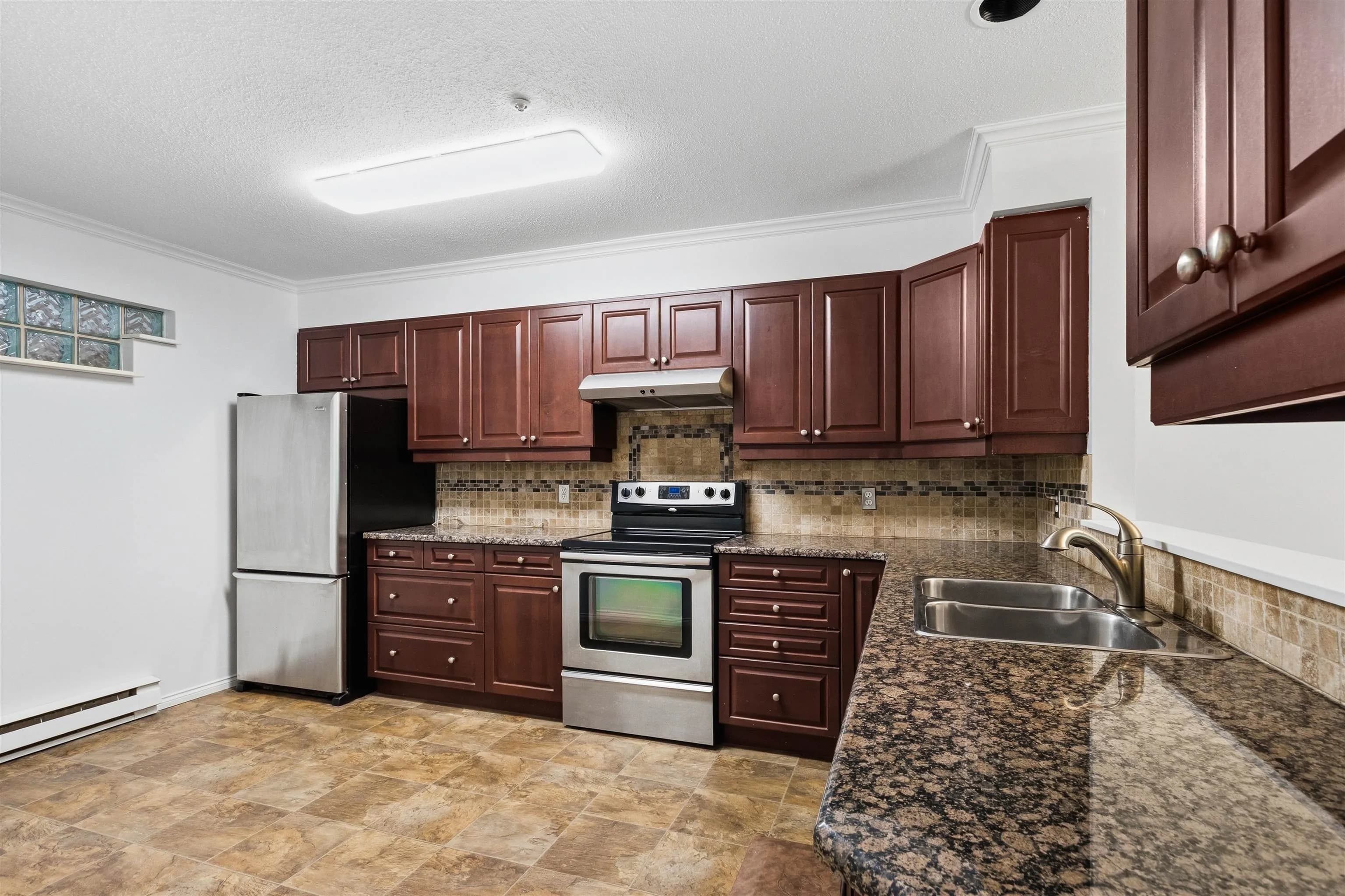 204 5656 Halley Avenue, Burnaby, BC V5H 2P8 — image 7