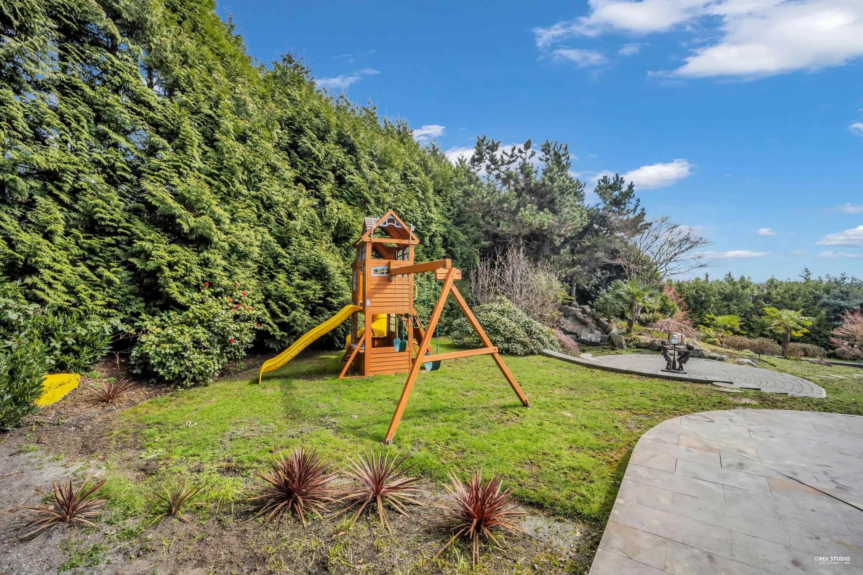848 Eyremount Drive, West Vancouver, BC V7S 2A9 — image 36