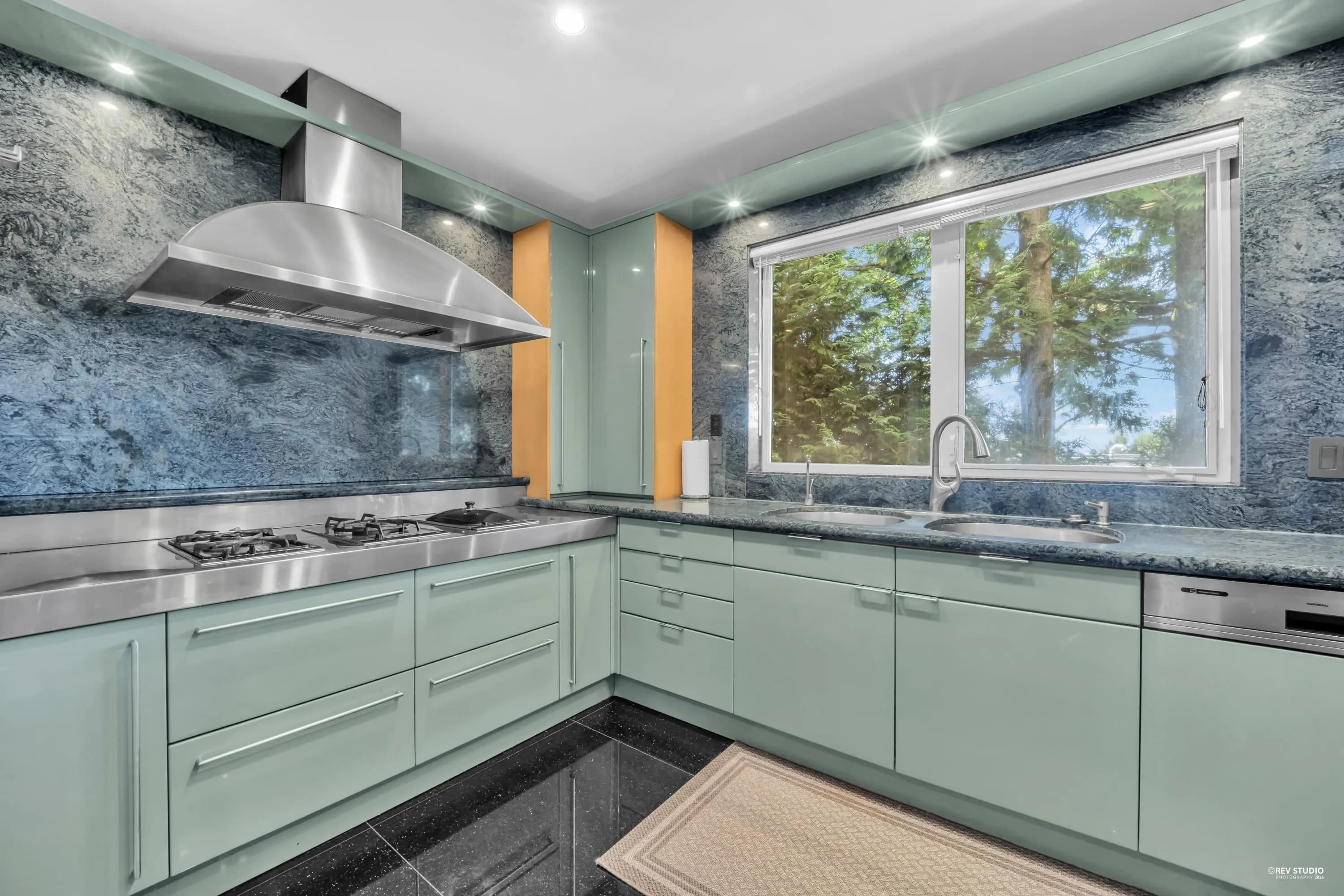 848 Eyremount Drive, West Vancouver, BC V7S 2A9 — image 20