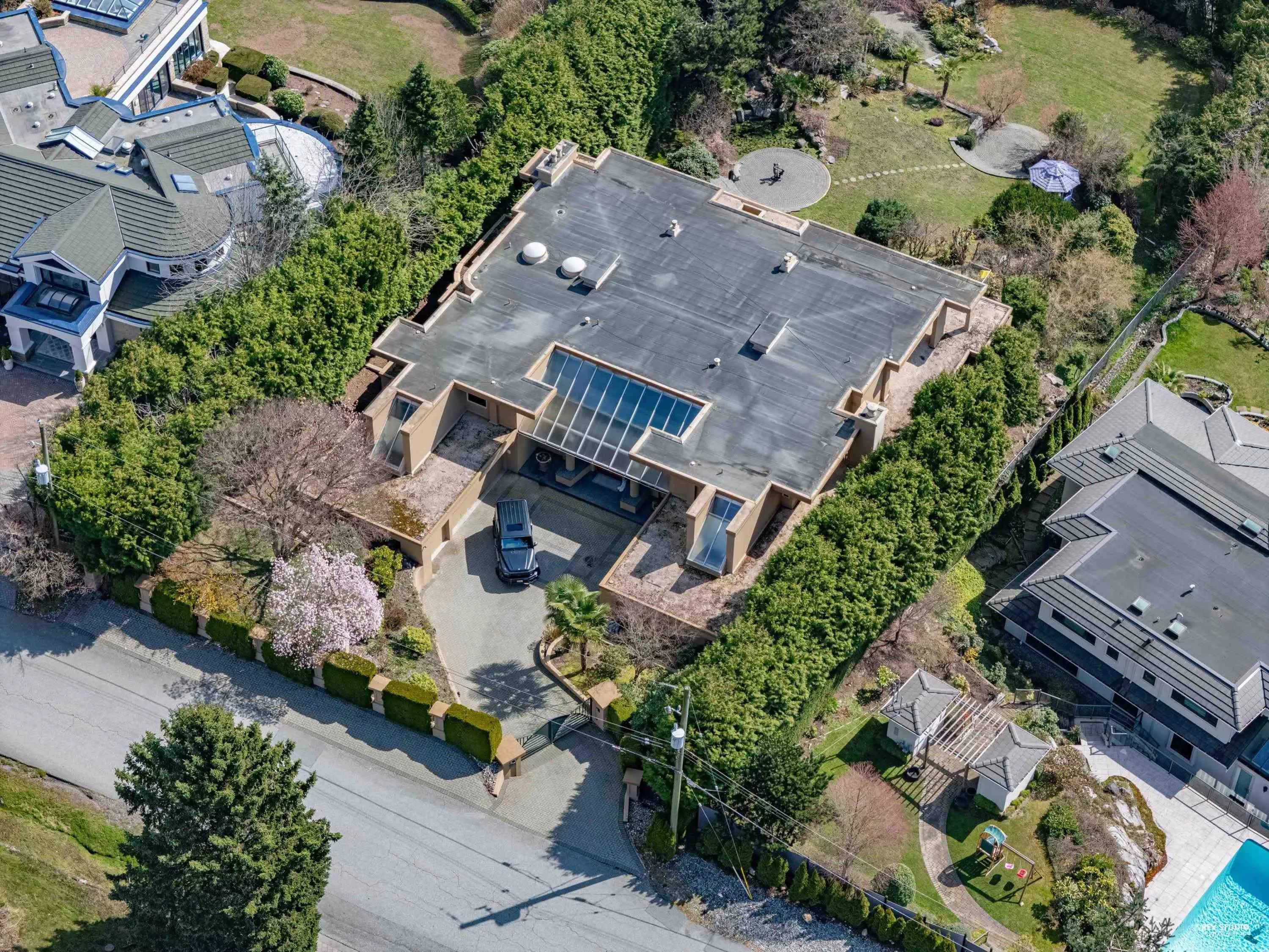 848 Eyremount Drive, West Vancouver, BC V7S 2A9 — image 39