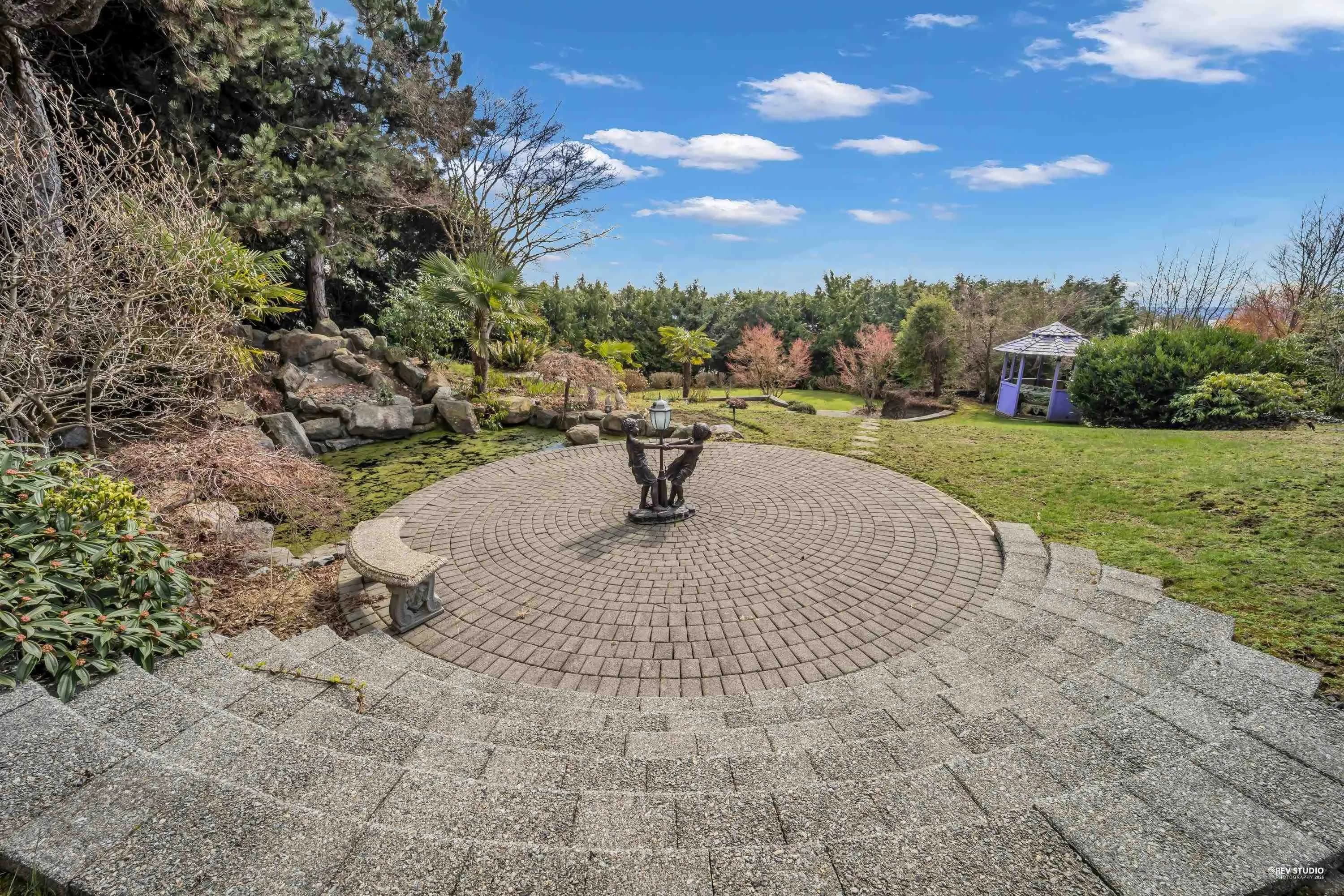 848 Eyremount Drive, West Vancouver, BC V7S 2A9 — image 37