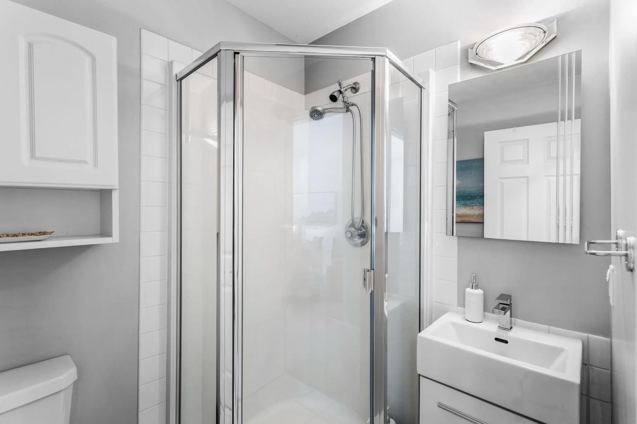 7 245 E 5th Street, North Vancouver, BC V7L 1L8 — image 17