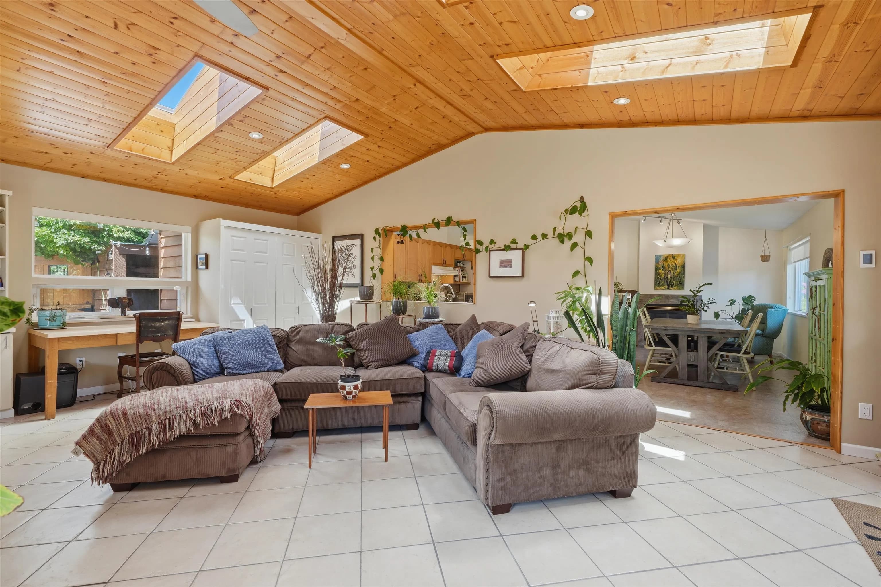 5616 Emerson Road, Sechelt, BC V0N 3A7 — image 23