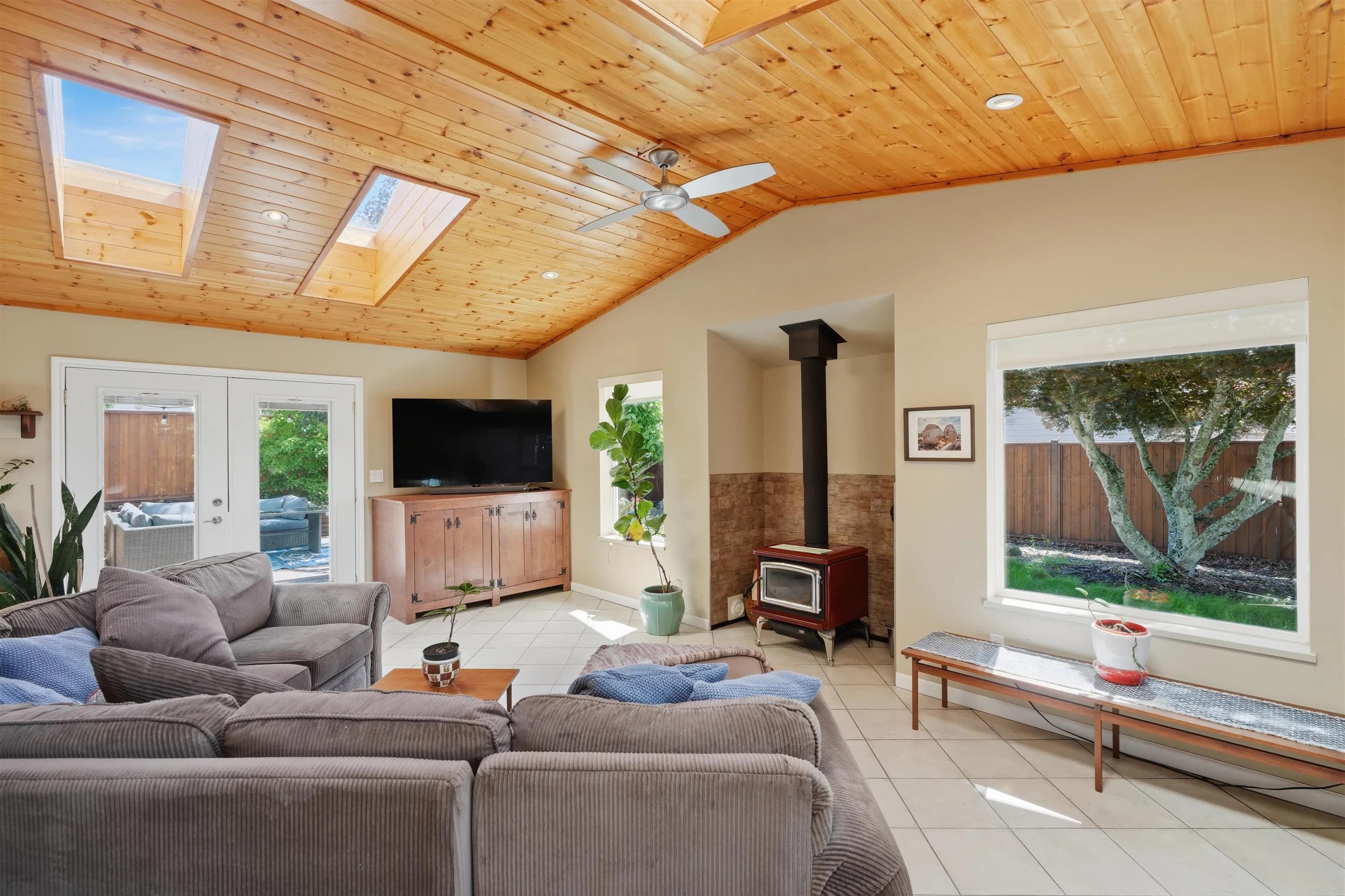 5616 Emerson Road, Sechelt, BC V0N 3A7 — image 25