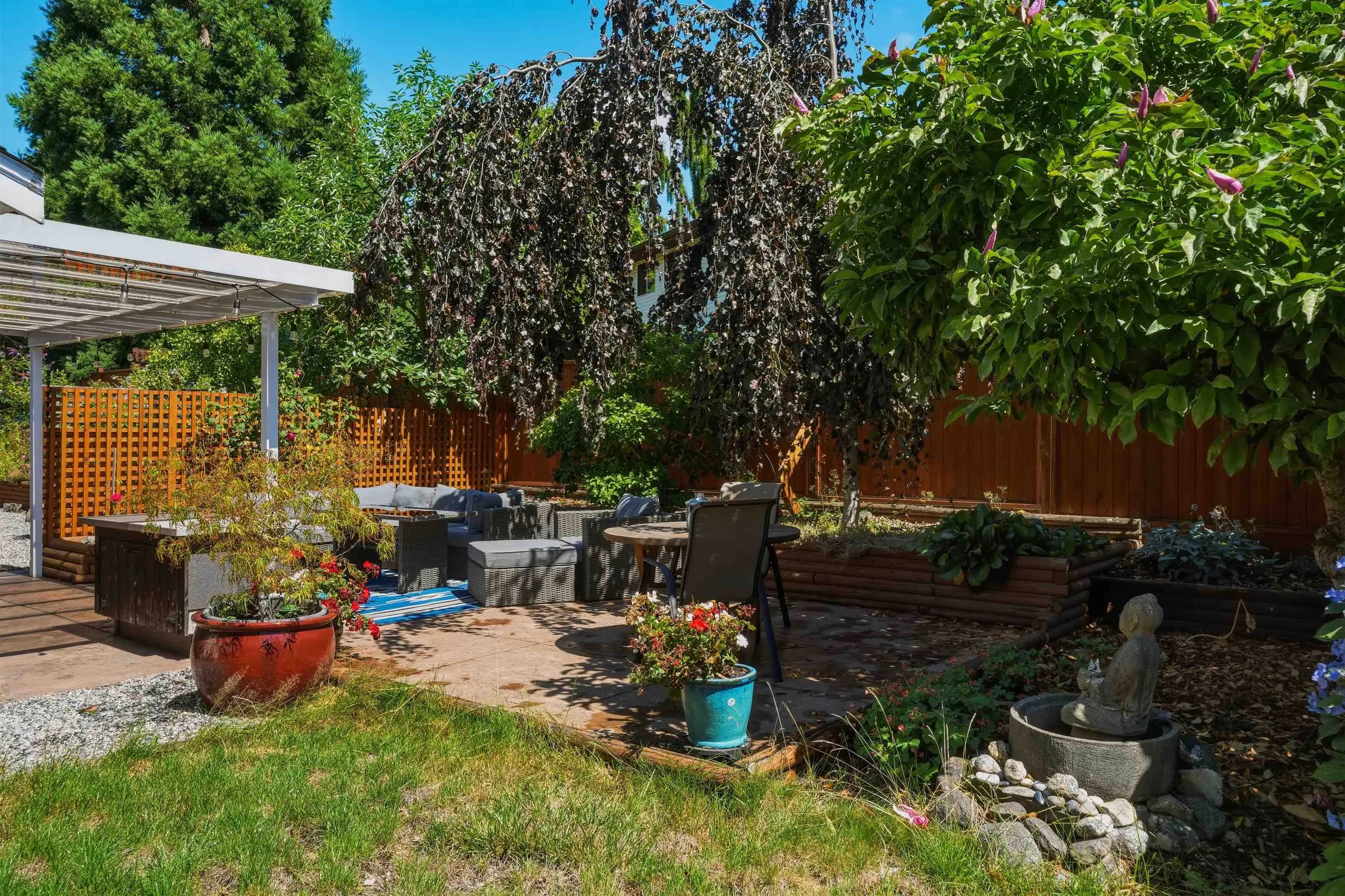 5616 Emerson Road, Sechelt, BC V0N 3A7 — image 10