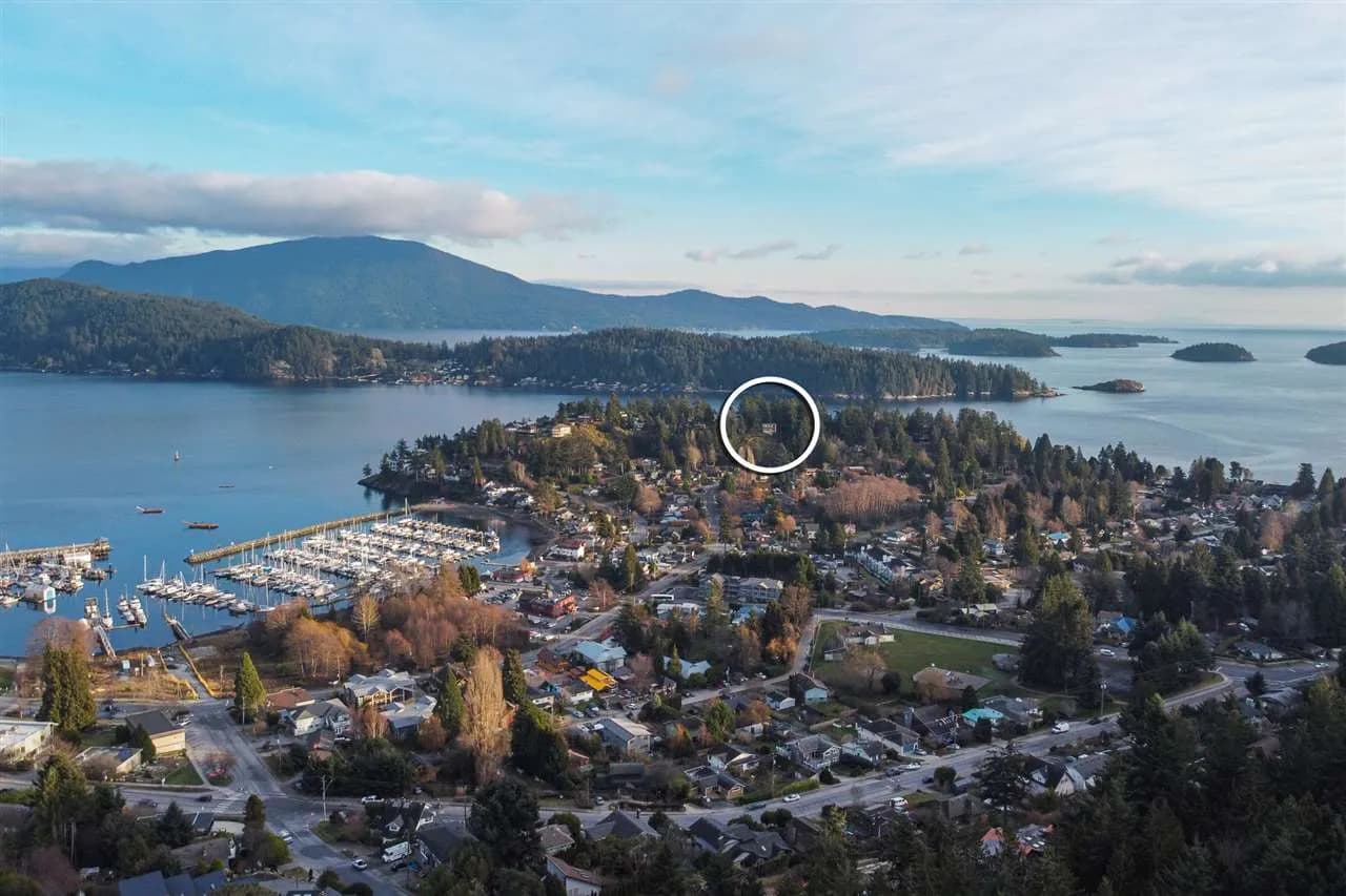 313 Skyline Drive, Gibsons, BC V0N 1V8 — image 7
