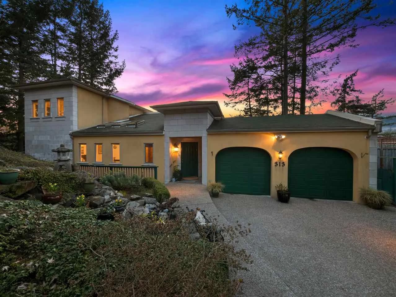 313 Skyline Drive, Gibsons, BC V0N 1V8 — image 4