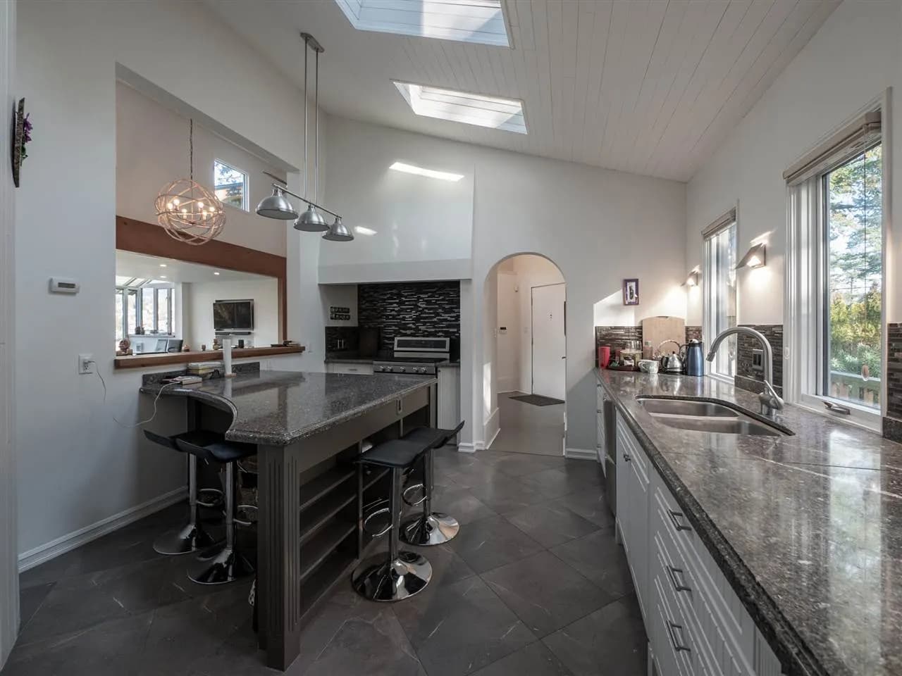 313 Skyline Drive, Gibsons, BC V0N 1V8 — image 14