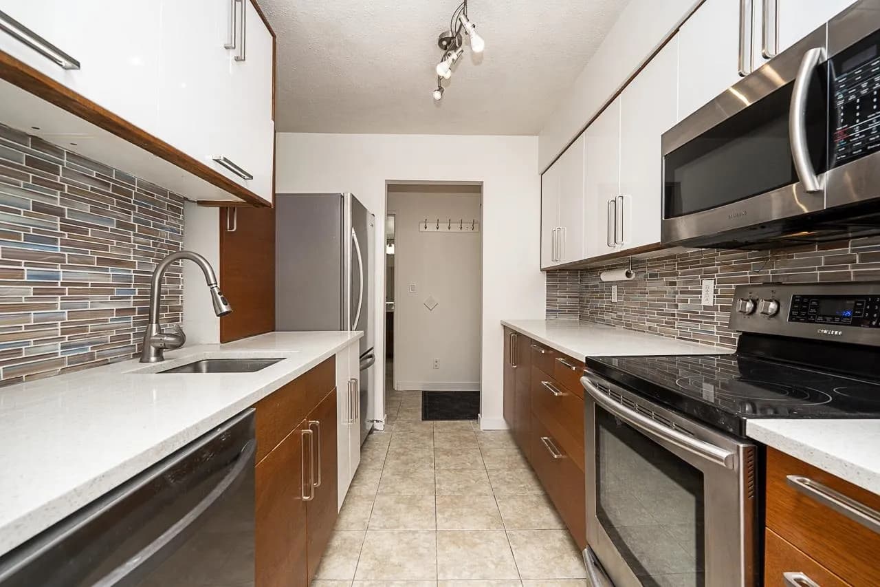 701 2060 Bellwood Avenue, Burnaby, BC V5B 4V2 — image 15