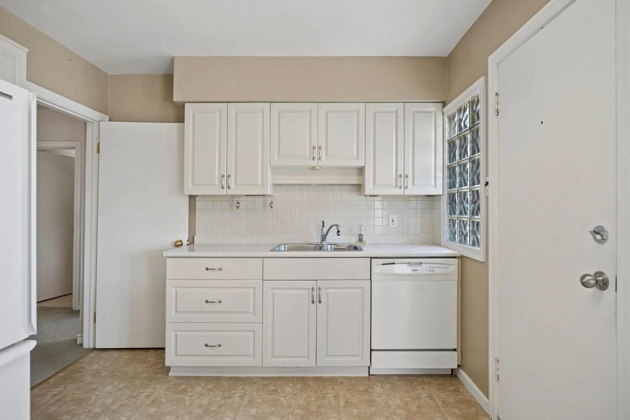 657 E Keith Road, North Vancouver, BC V7L 1W4 — image 15