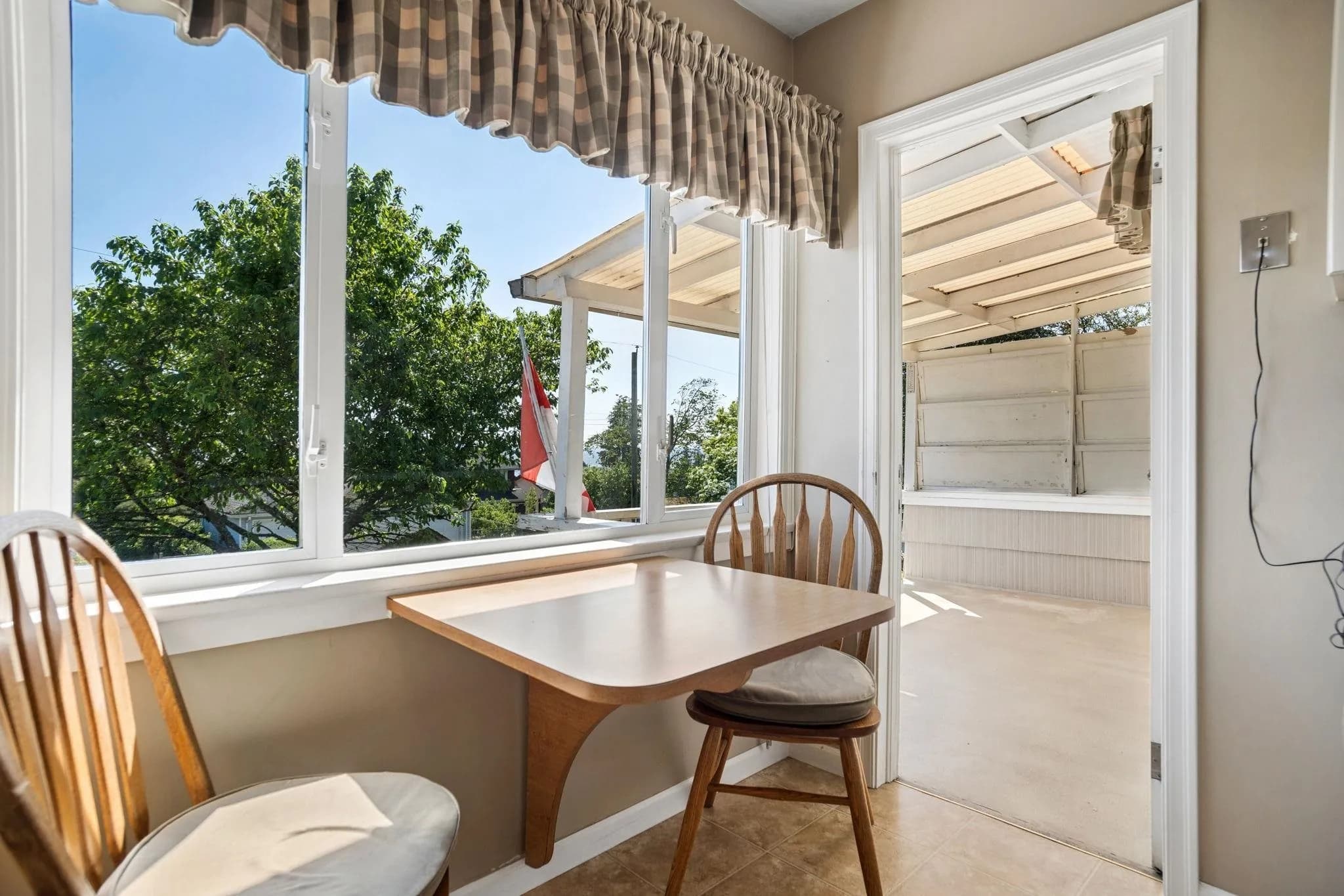 657 E Keith Road, North Vancouver, BC V7L 1W4 — image 10