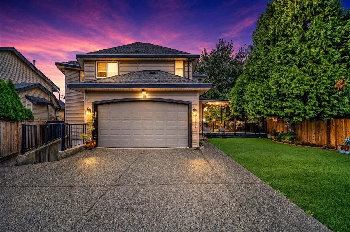 6358 167b Street, Surrey, BC V3S 1X3 — image 1