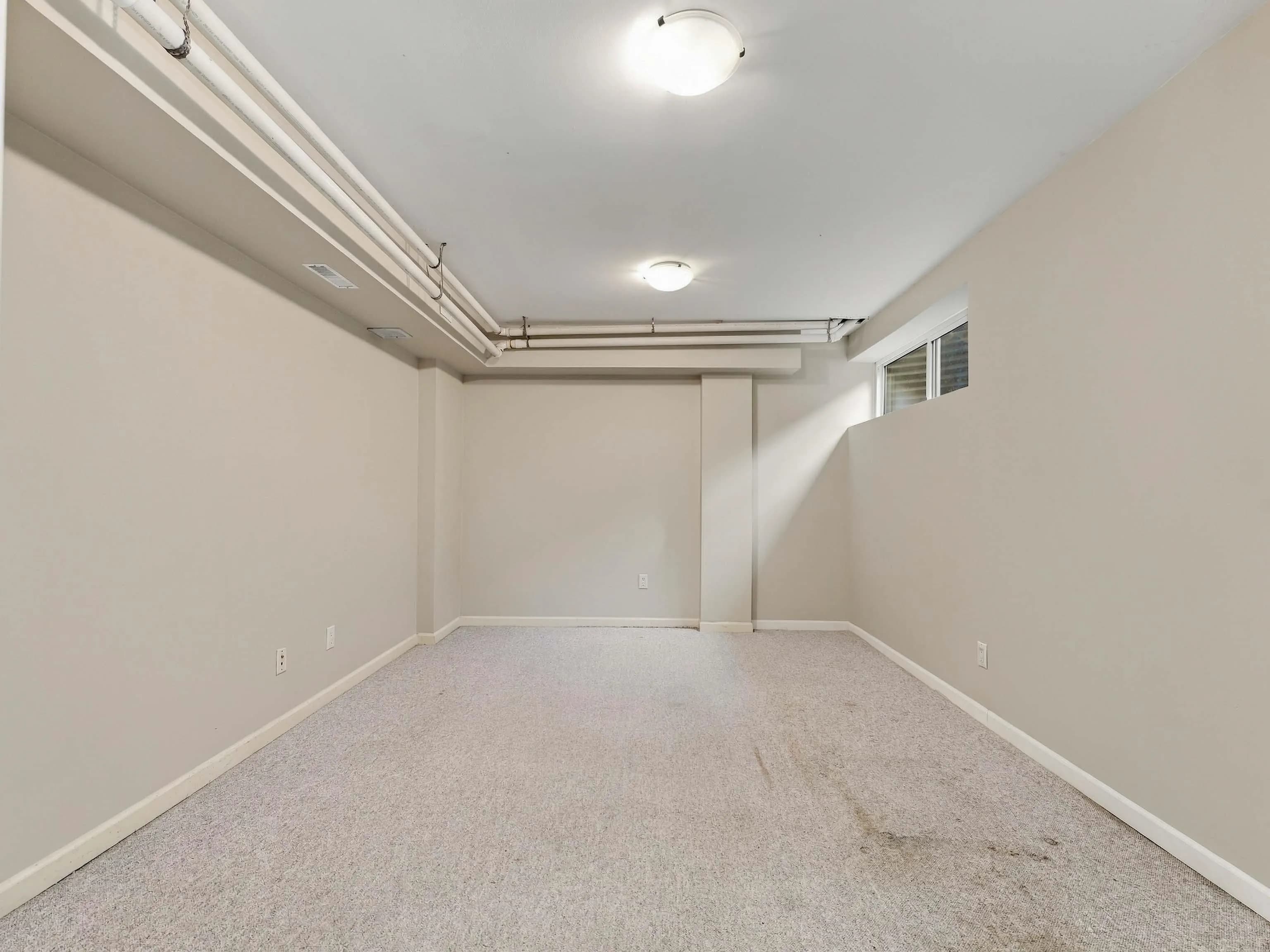 2026 Purcell Way, North Vancouver, BC V7J 3K3 — image 18