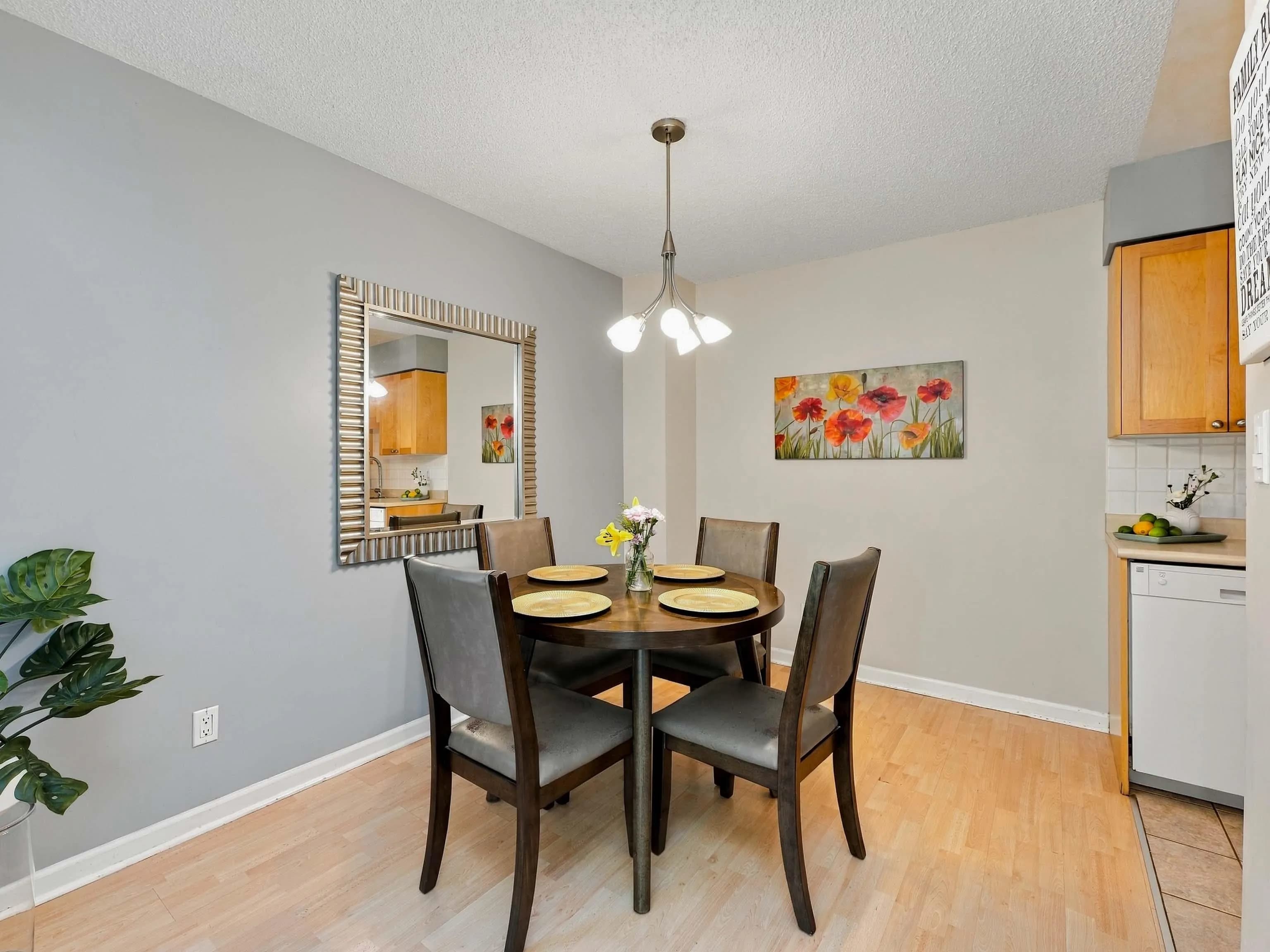 2026 Purcell Way, North Vancouver, BC V7J 3K3 — image 6