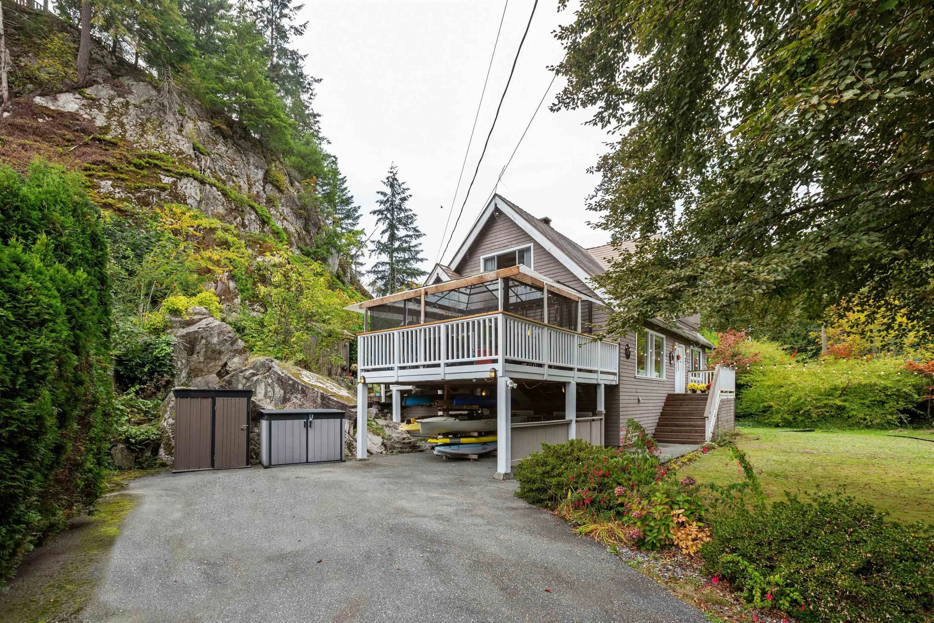 5607 Eagle Harbour Road, West Vancouver, BC V7W 1P4 — image 3