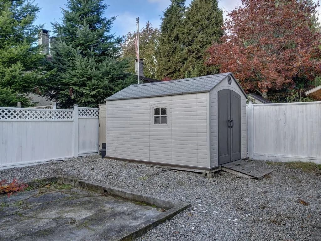 776 Seacot Way, Gibsons, BC V0N 1V9 — image 7