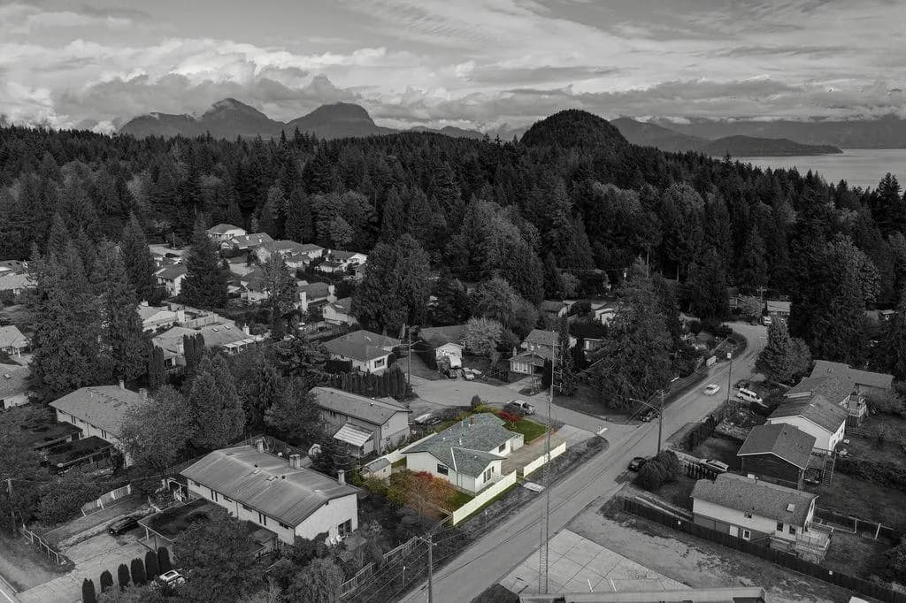 776 Seacot Way, Gibsons, BC V0N 1V9 — image 29