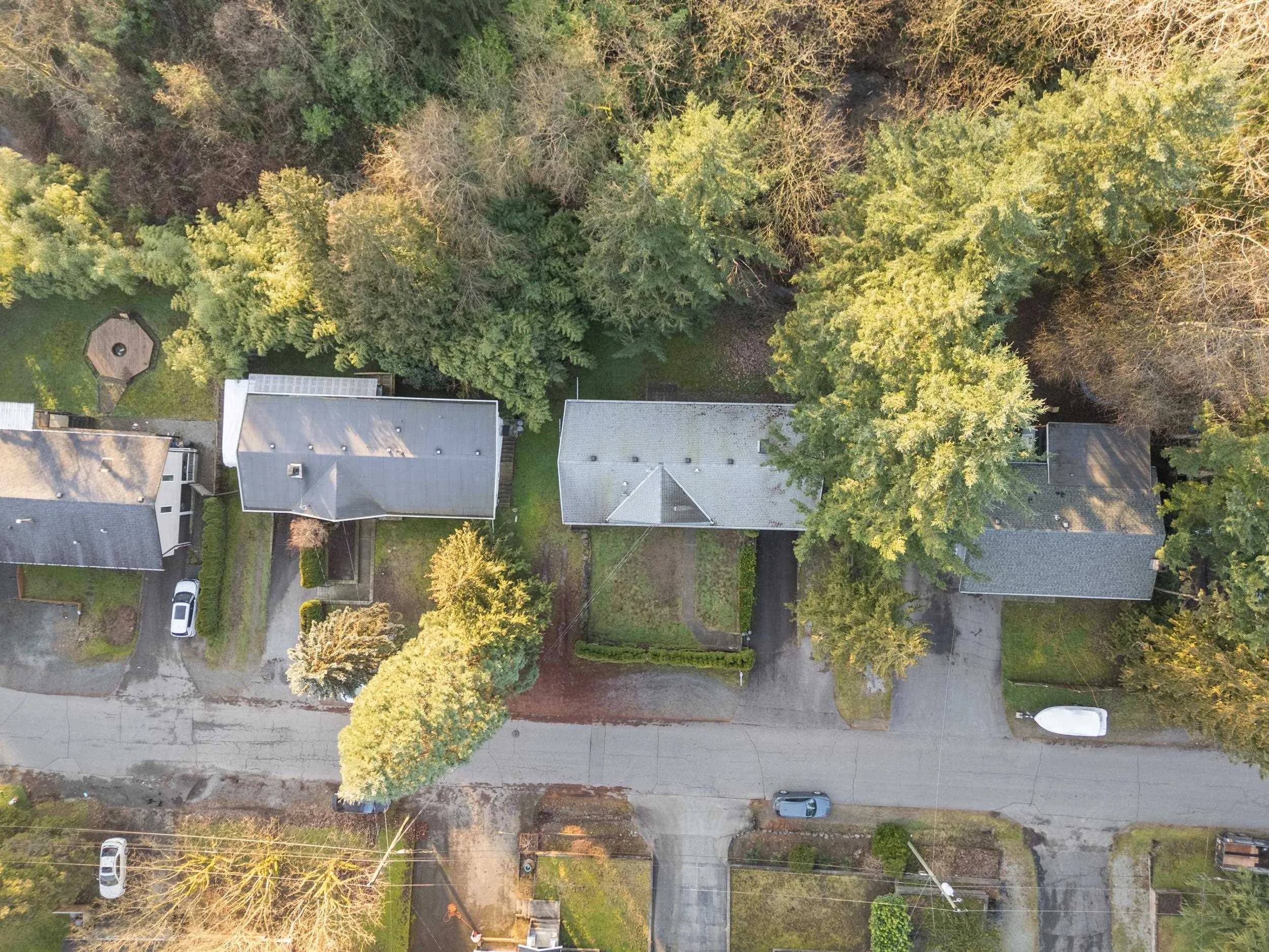 12037 208 Street, Maple Ridge, BC V2X 4W9 — image 21