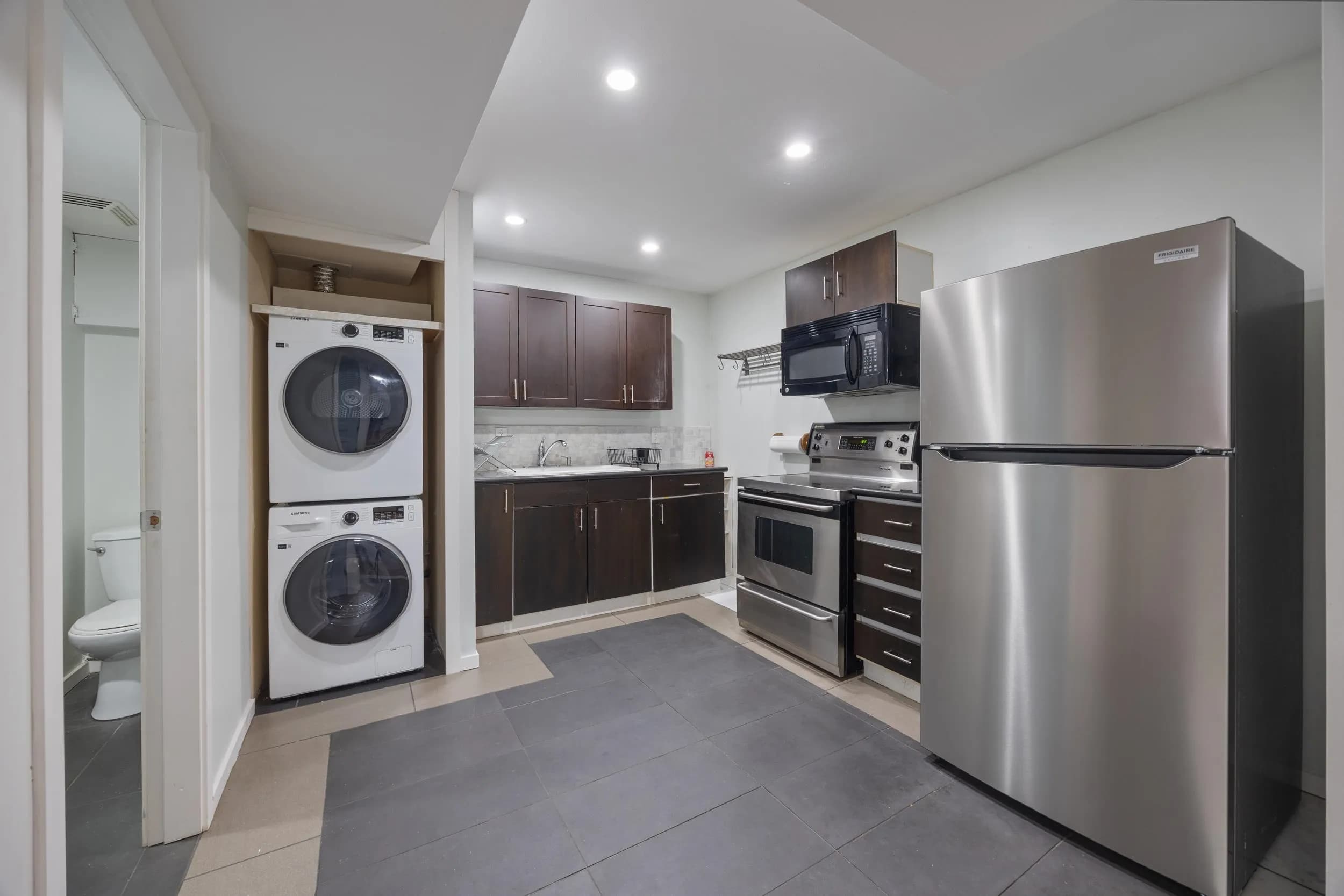12037 208 Street, Maple Ridge, BC V2X 4W9 — image 26