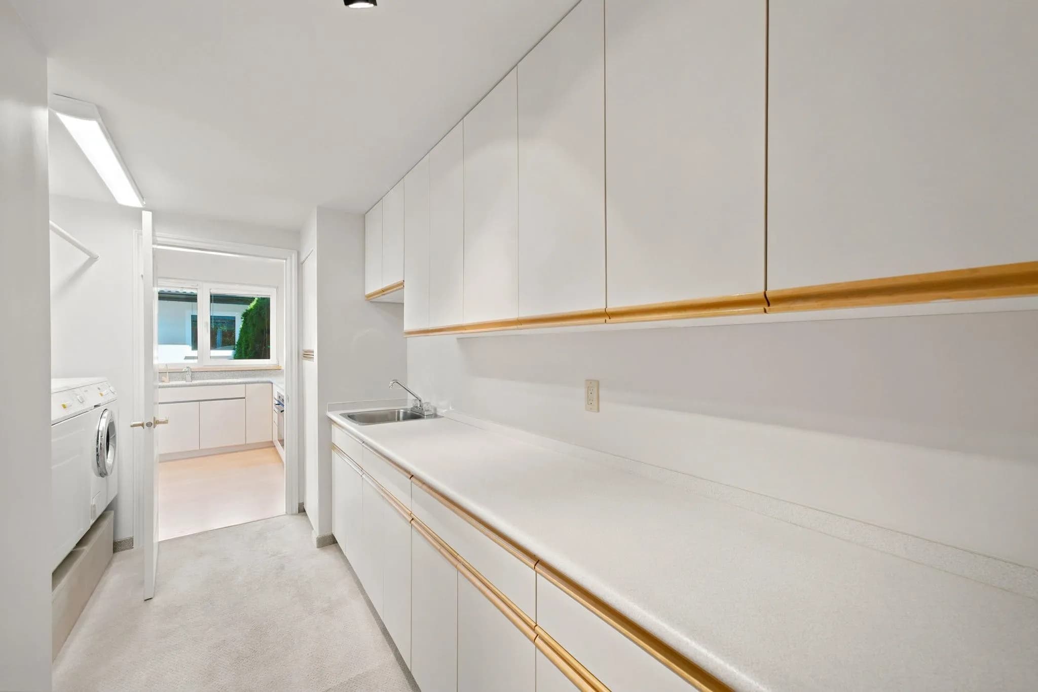 305 E 17th Street, North Vancouver, BC V7L 2W1 — image 36