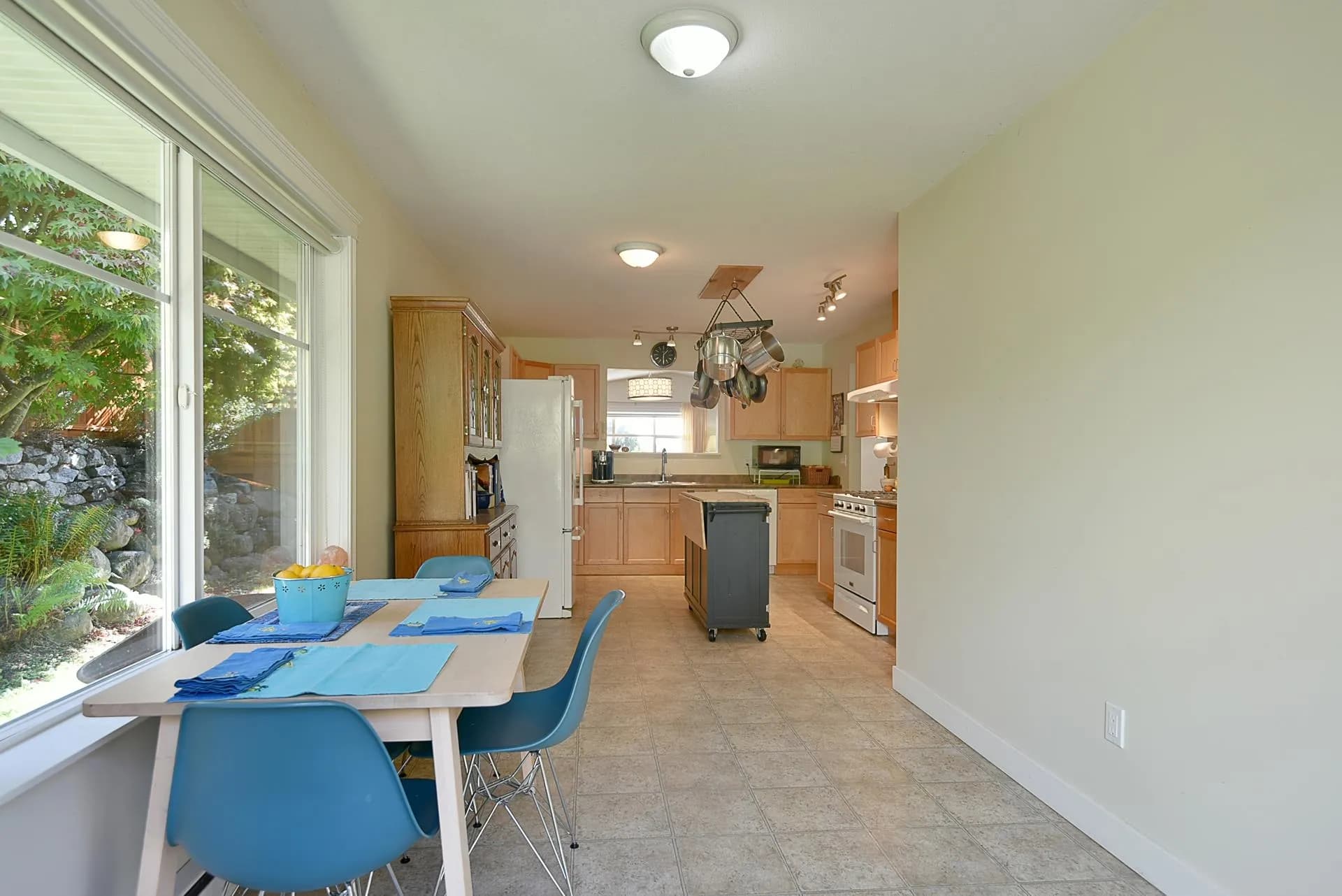 6340 Williams Place, Sechelt, BC V7Z 0M6 — image 7
