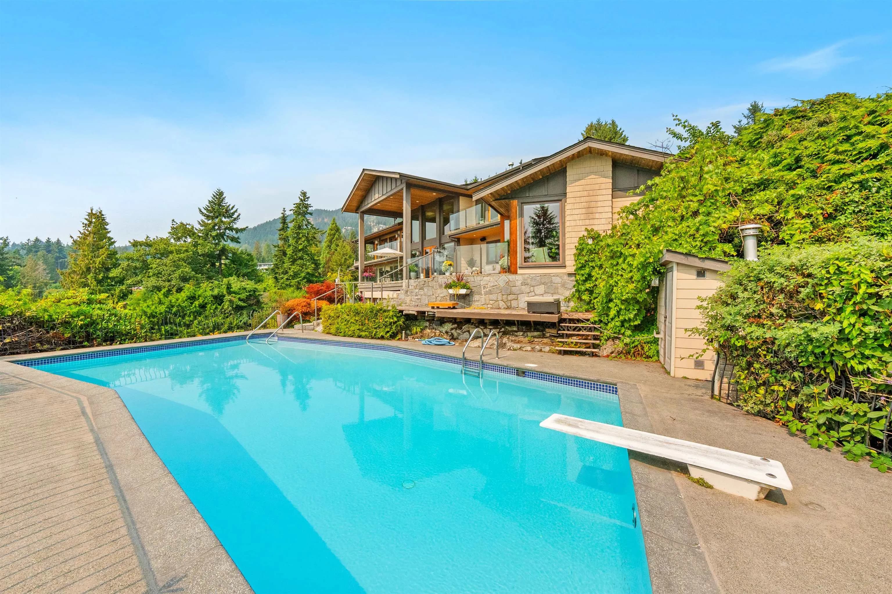1408 31st Street, West Vancouver, BC V7V 4P5 — image 22