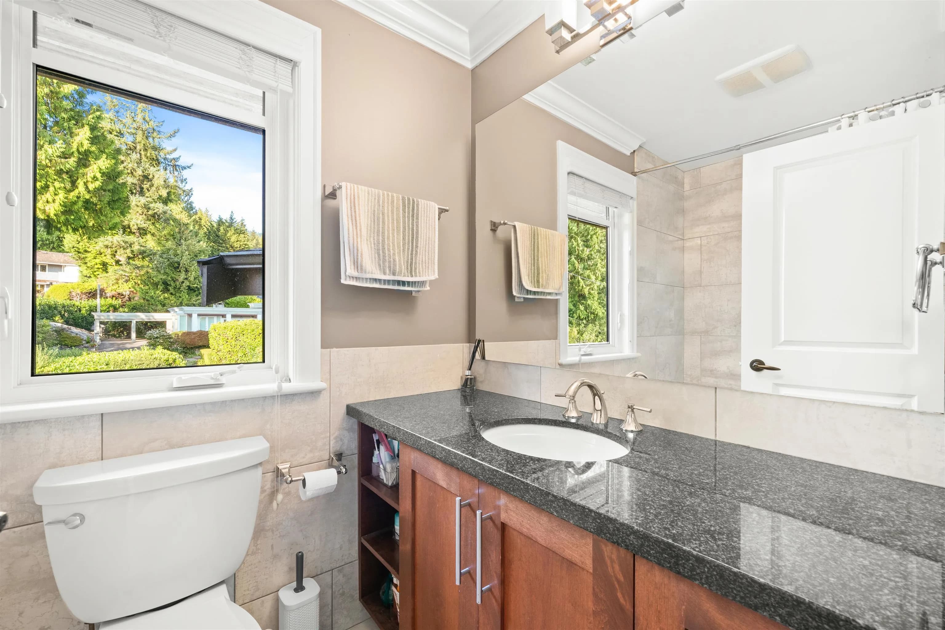 1408 31st Street, West Vancouver, BC V7V 4P5 — image 19