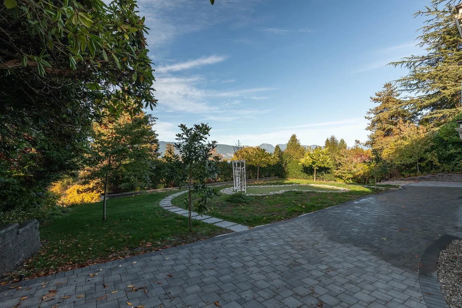 5747 Newton Wynd, Vancouver, BC V6T 1H6 — image 36