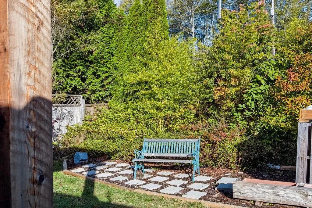 1560 Larchberry Way, Gibsons, BC V0N 1V5 — image 19