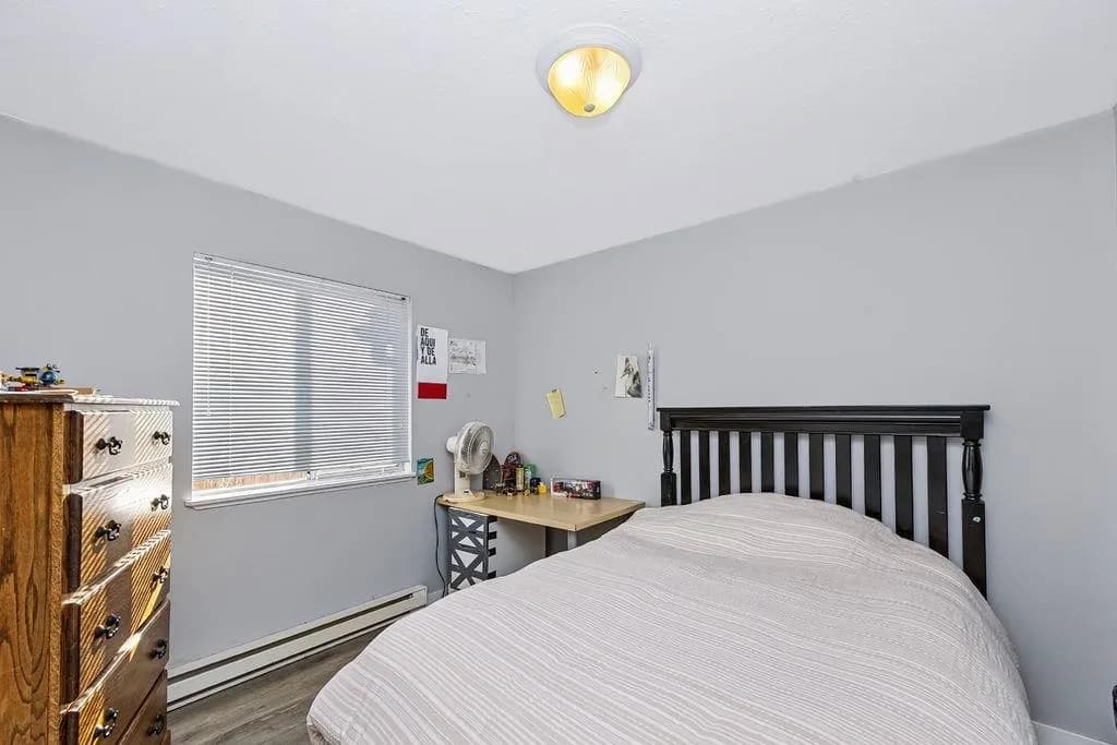 1560 Larchberry Way, Gibsons, BC V0N 1V5 — image 12