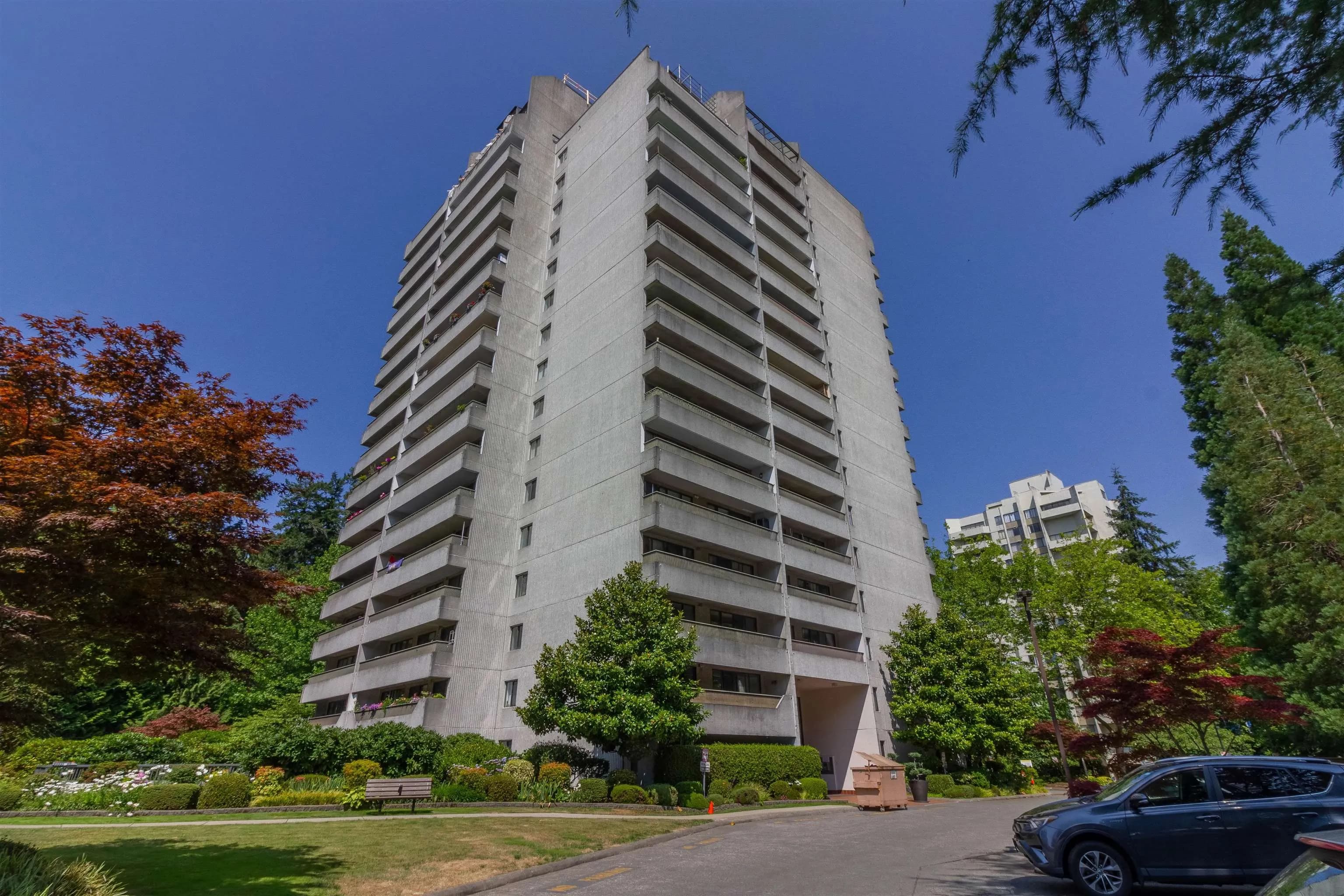 402 4134 Maywood Street, Burnaby, BC V5H 4C9 — image 40
