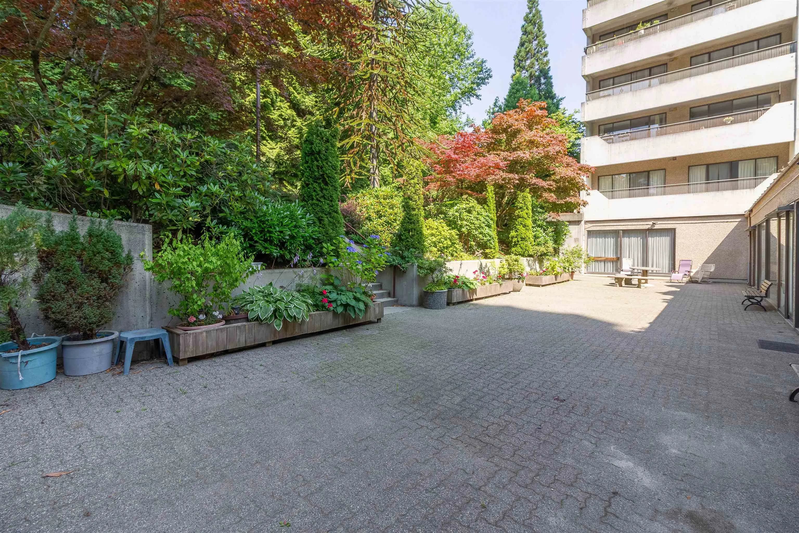 402 4134 Maywood Street, Burnaby, BC V5H 4C9 — image 36