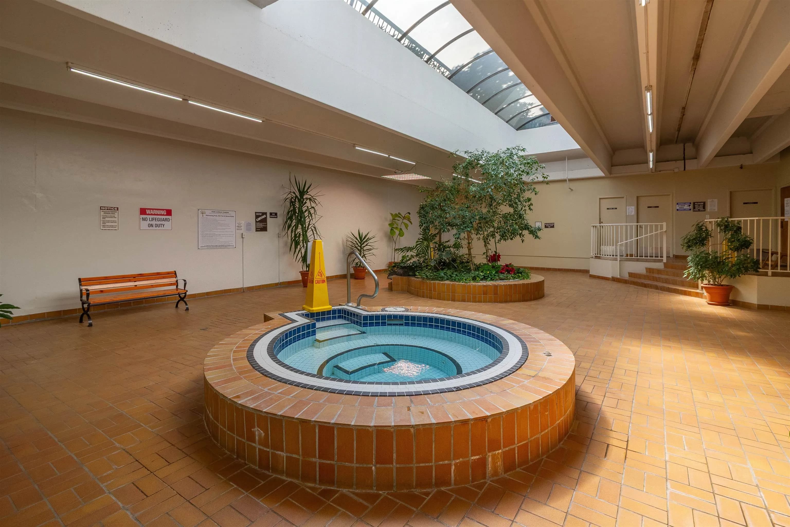402 4134 Maywood Street, Burnaby, BC V5H 4C9 — image 30