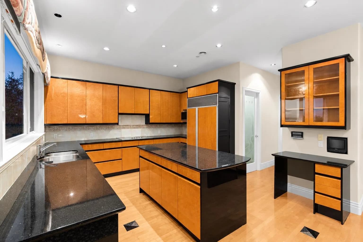 1579 Errigal Place, West Vancouver, BC V7S 3H1 — image 10