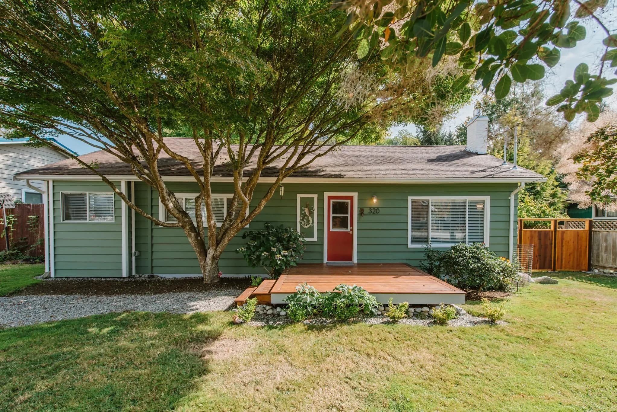 320 Cochrane Road, Gibsons, BC V0N 1V8 — image 1
