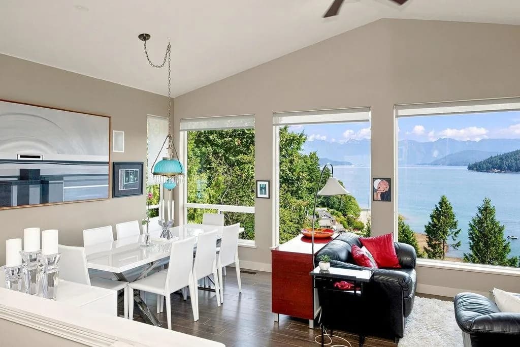491 Woodland Avenue, Gibsons, BC V0N 1V1 — image 4