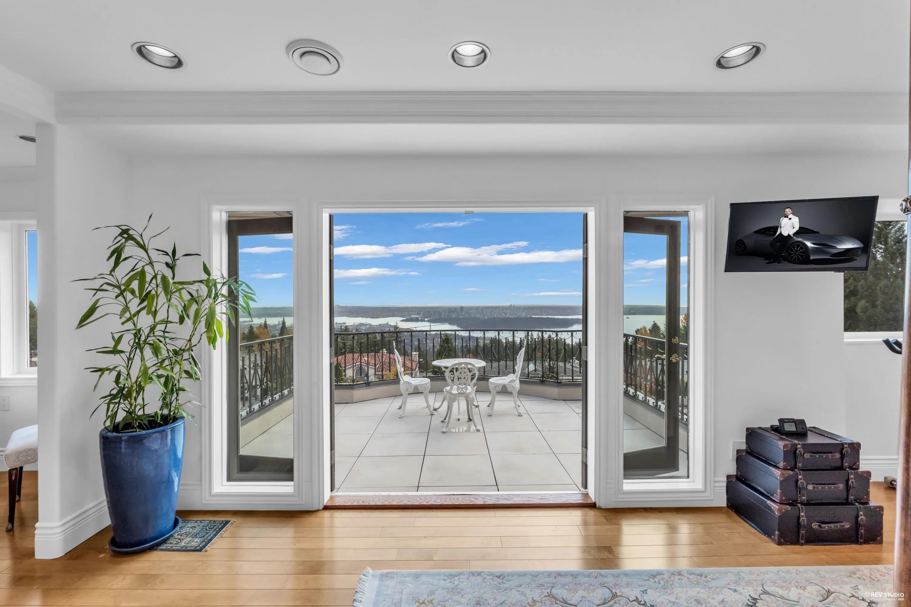 1525 Errigal Place, West Vancouver, BC V7S 3H1 — image 25