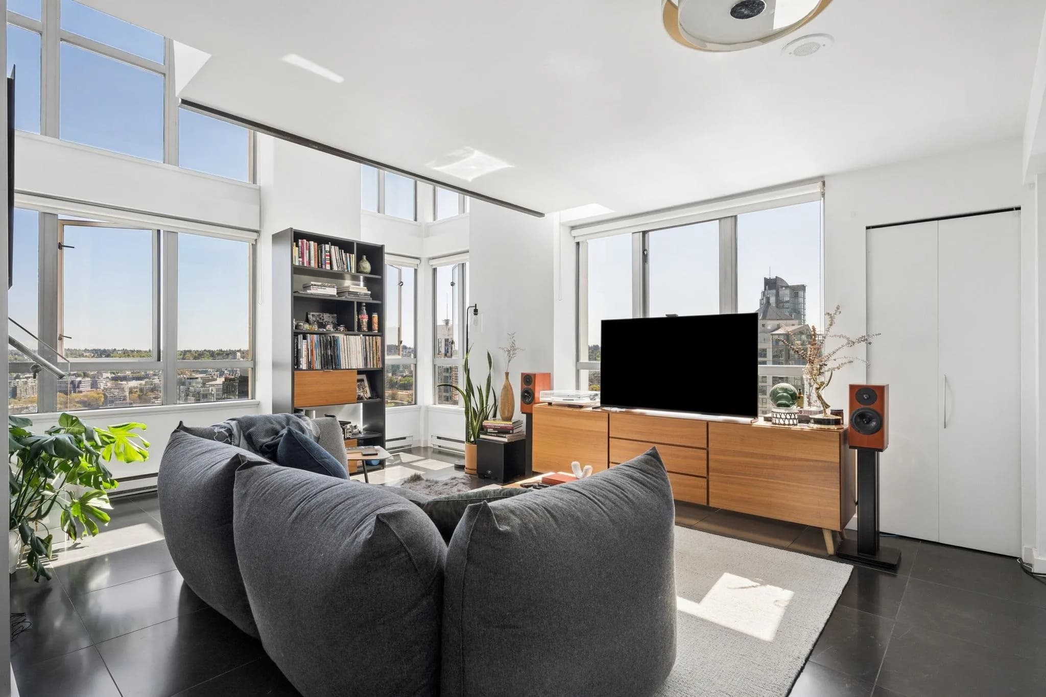 2601 1238 Richards Street, Vancouver, BC V6B 6M6 — image 2