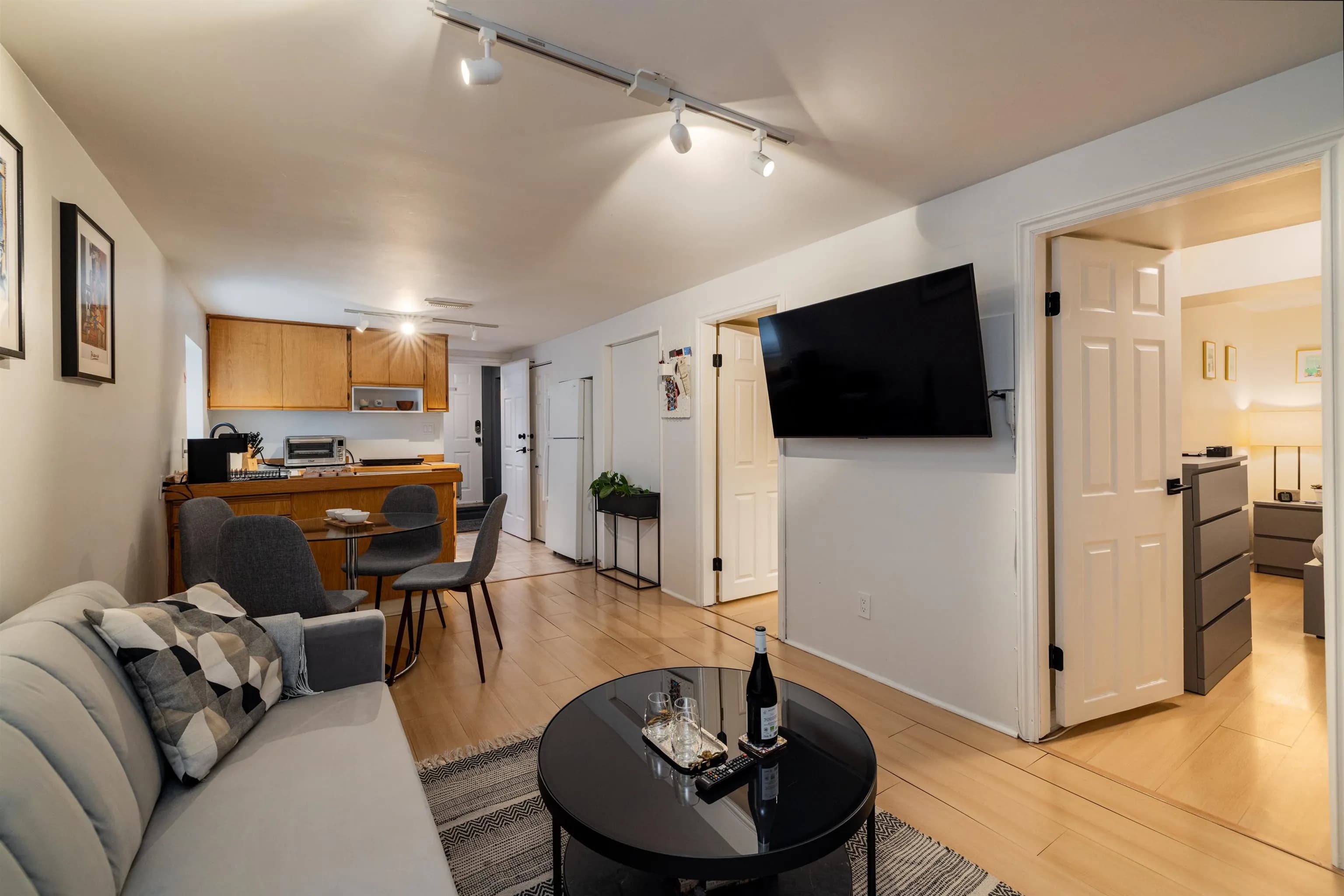 4343 W 11th Avenue, Vancouver, BC V6R 2L9 — image 24