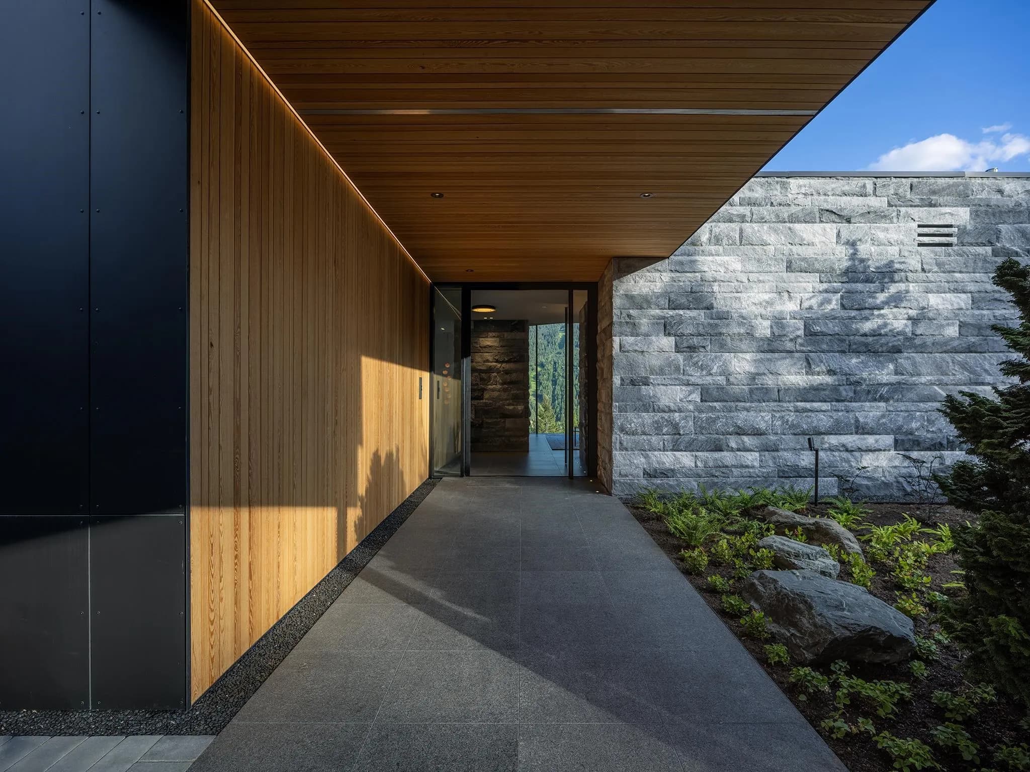 5412 Stonebridge Drive, Whistler, BC V8E 0V9 — image 16