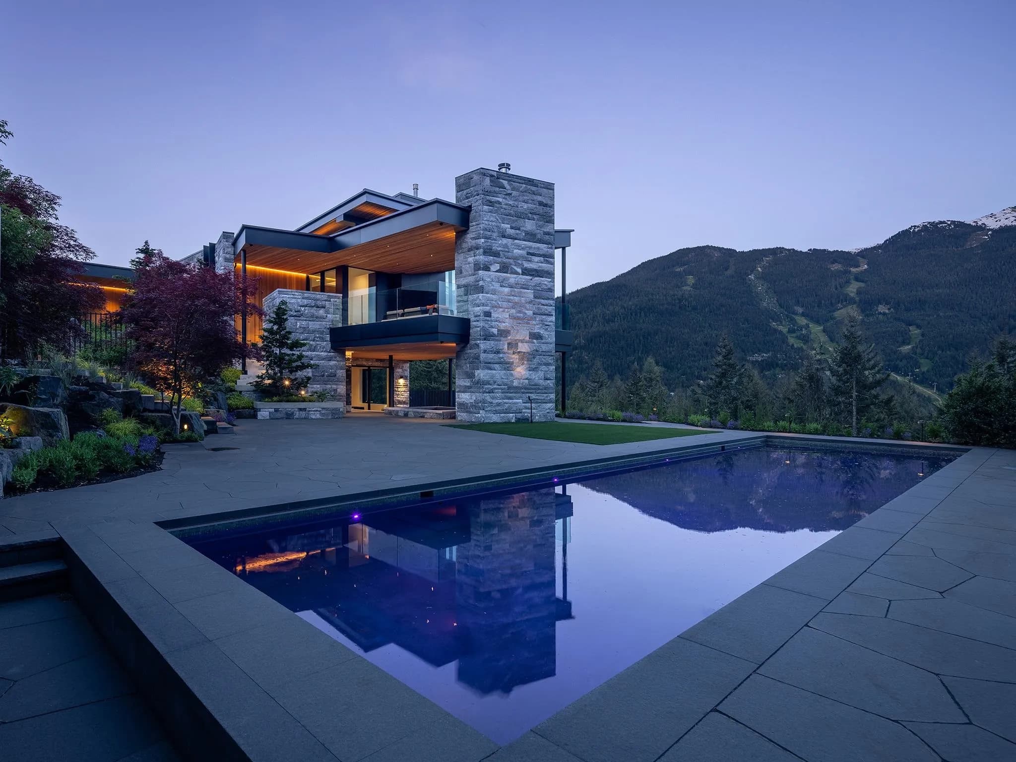 5412 Stonebridge Drive, Whistler, BC V8E 0V9 — image 2