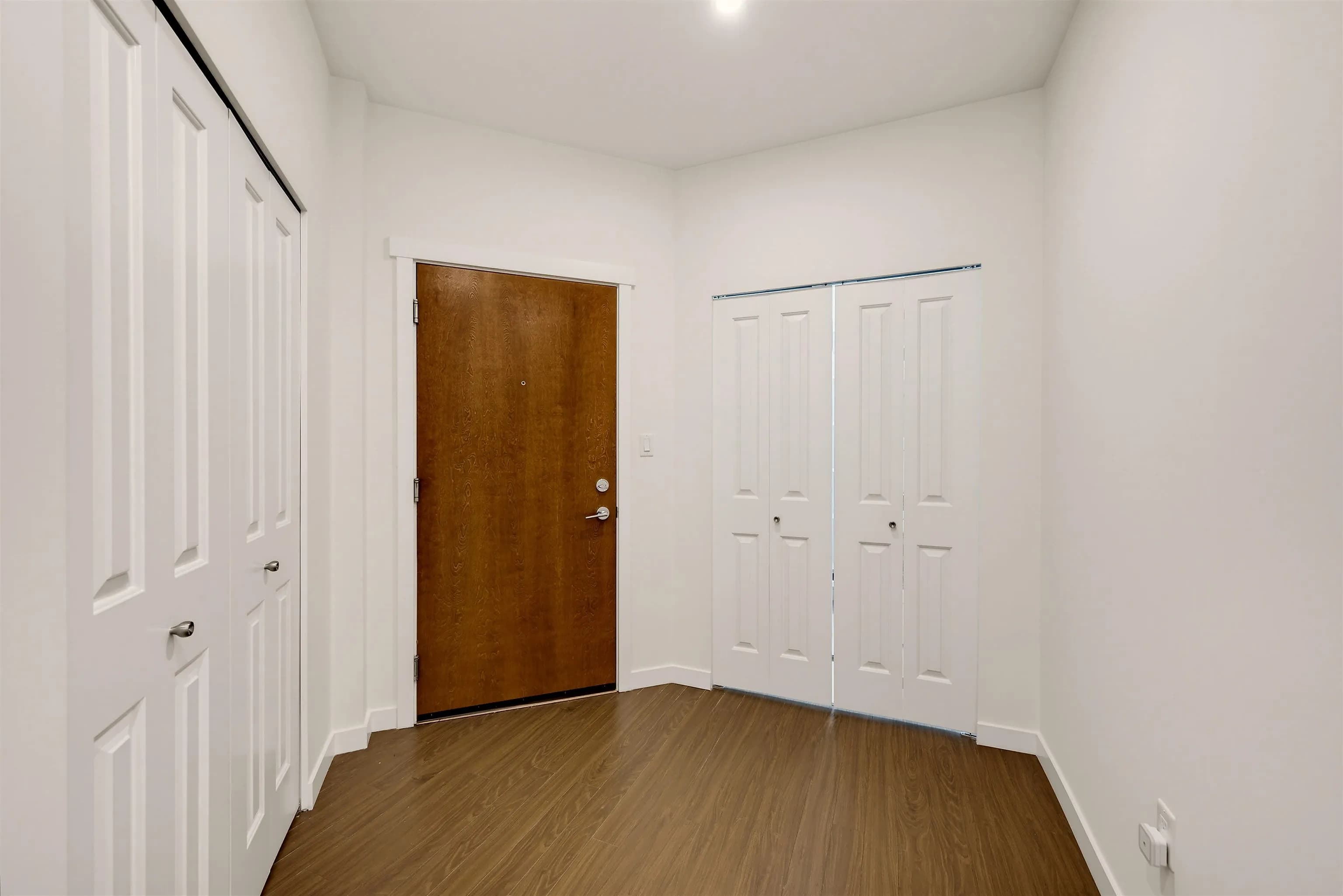 411 119 W 22nd Street, North Vancouver, BC V7M 0B4 — image 10