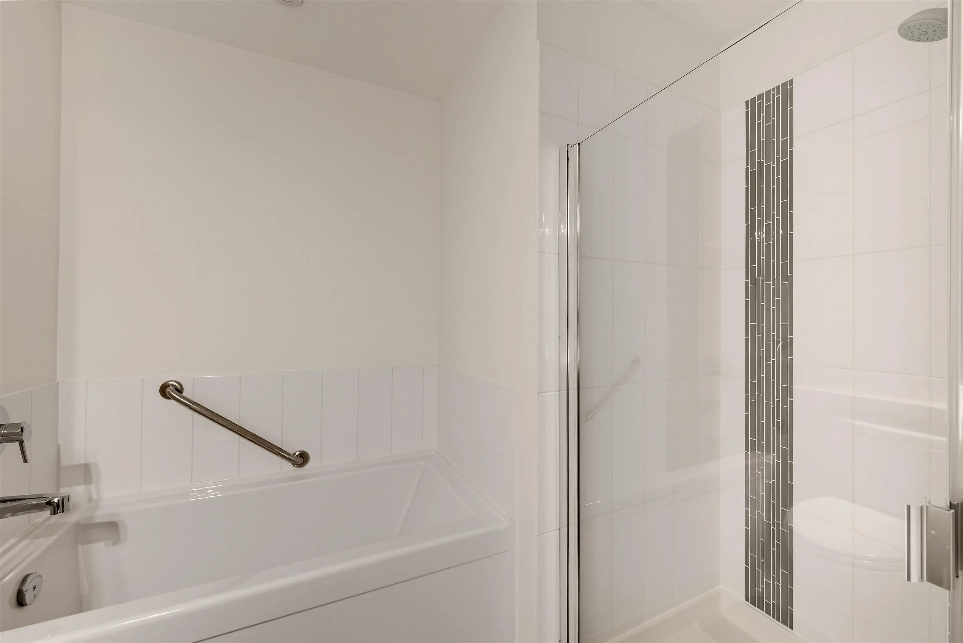 411 119 W 22nd Street, North Vancouver, BC V7M 0B4 — image 33