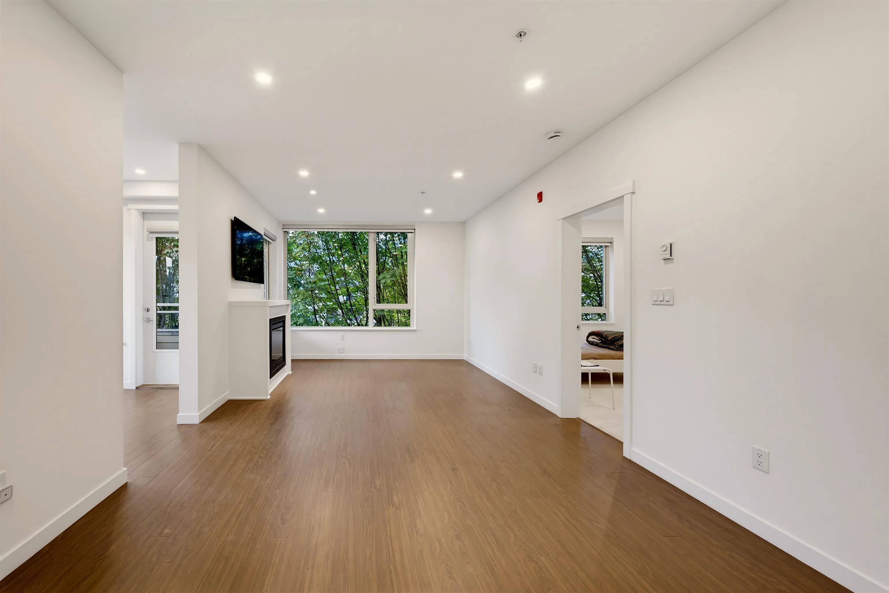 411 119 W 22nd Street, North Vancouver, BC V7M 0B4 — image 17