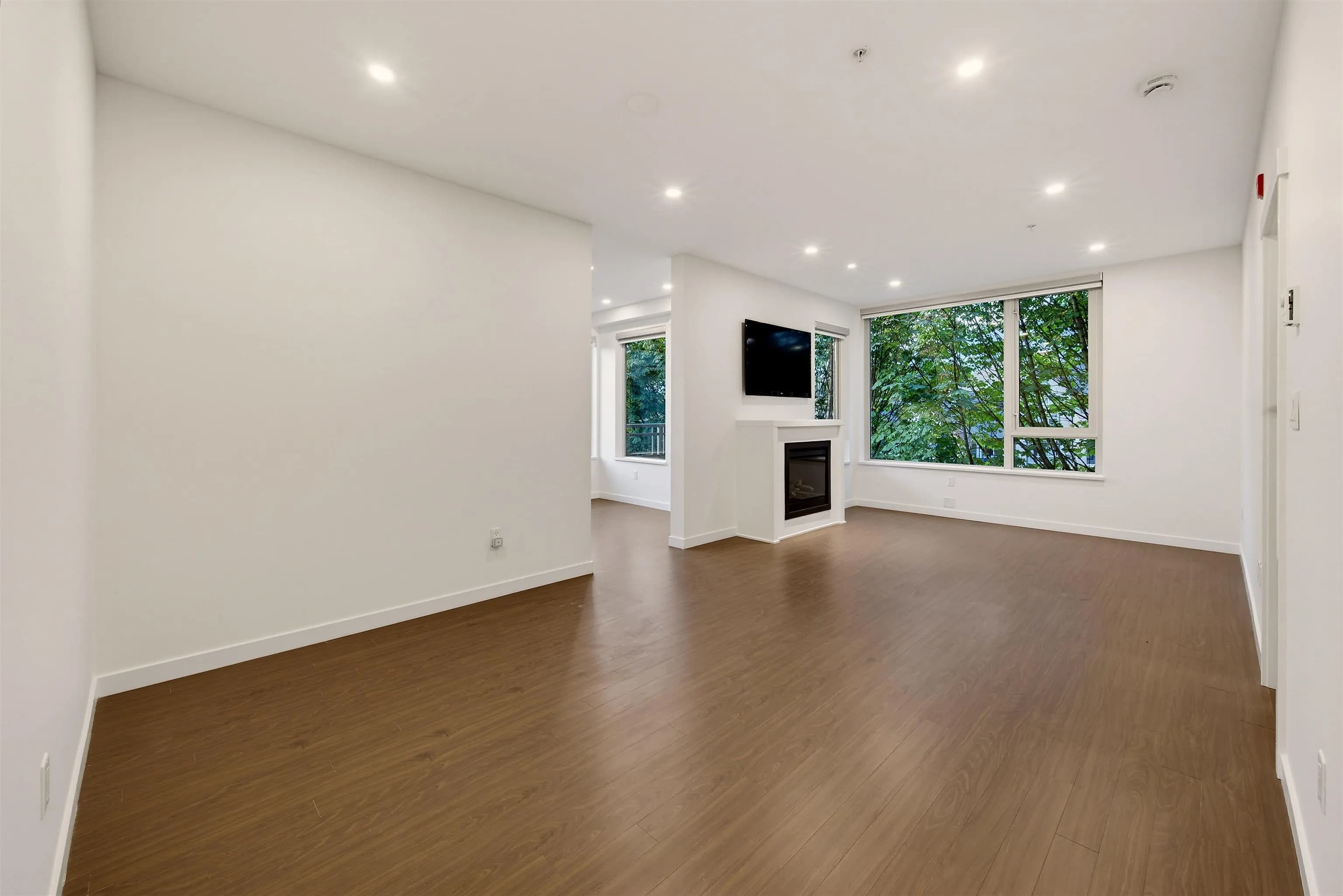 411 119 W 22nd Street, North Vancouver, BC V7M 0B4 — image 15